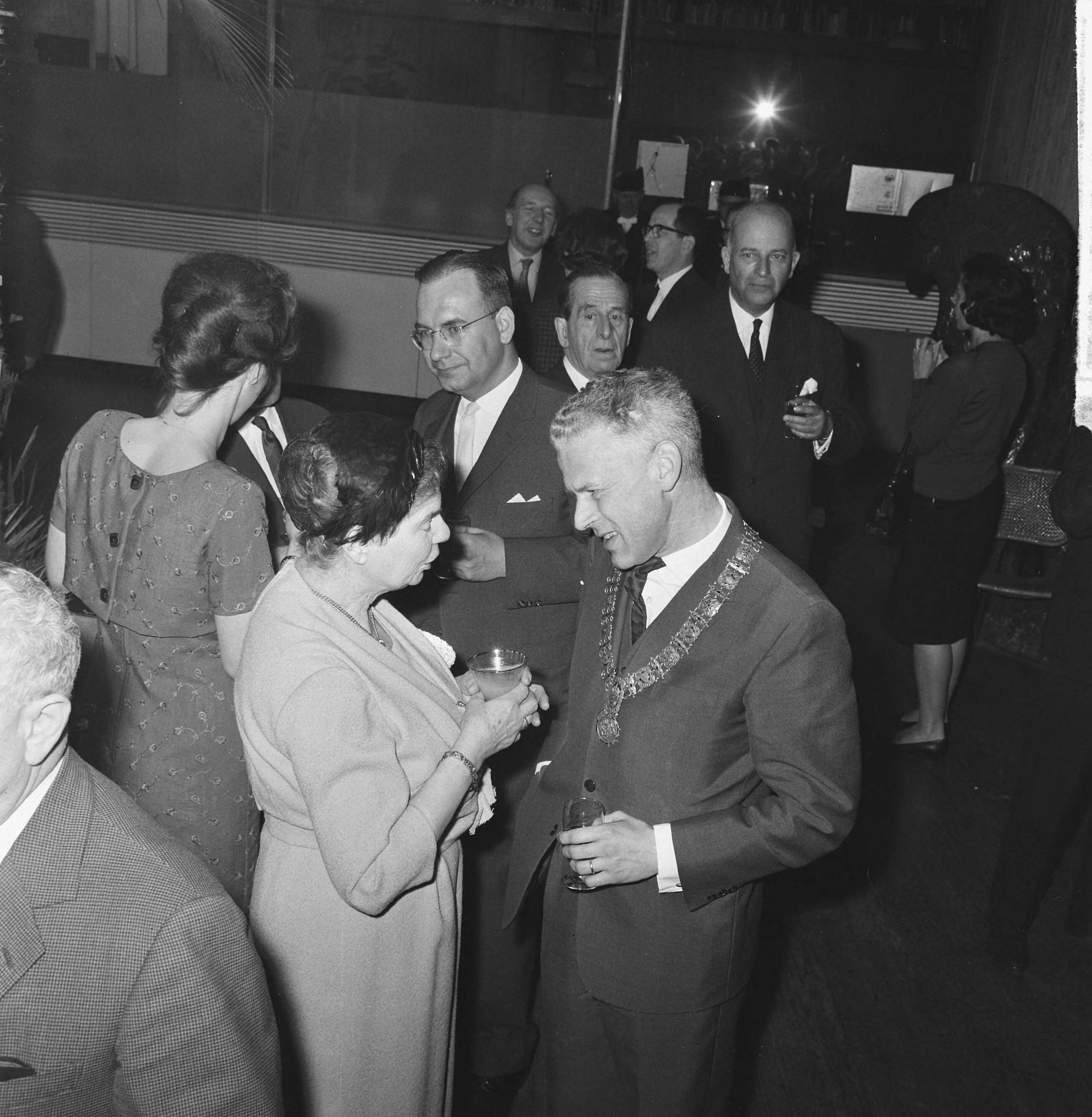 Fotocollectie Anefo — Opdracht Congresgebouw gemeente Den Haag — Foto: Nijs, Jac. de / Anefo. Licentie: Set B: Rechtenvrij / Publiek Domein. Bron: Nationaal Archief. http://hdl.handle.net/10648/aa6376fa-d0b4-102d-bcf8-003048976d84