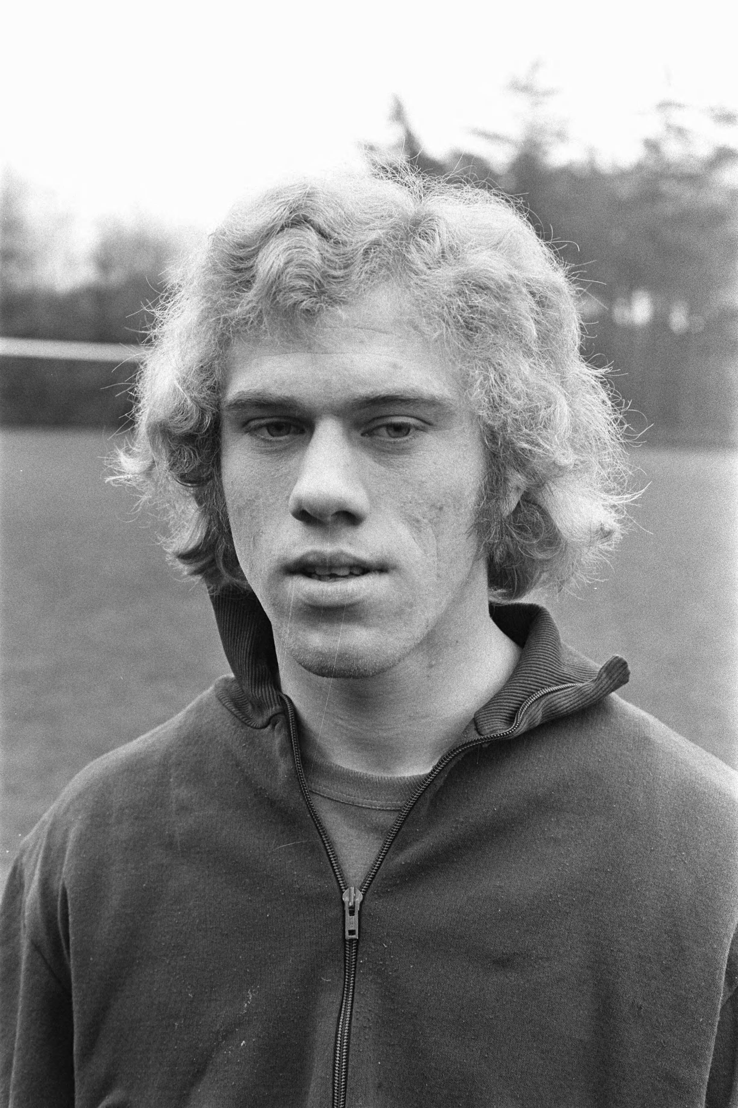Fotocollectie Anefo — Training selectie Jong Oranje , Zeist, Rijsbergen, kop — Foto: Verhoeff, Bert / Anefo. Licentie: Set B: Rechtenvrij / Publiek Domein. Bron: Nationaal Archief. http://hdl.handle.net/10648/abdcf9e8-d0b4-102d-bcf8-003048976d84