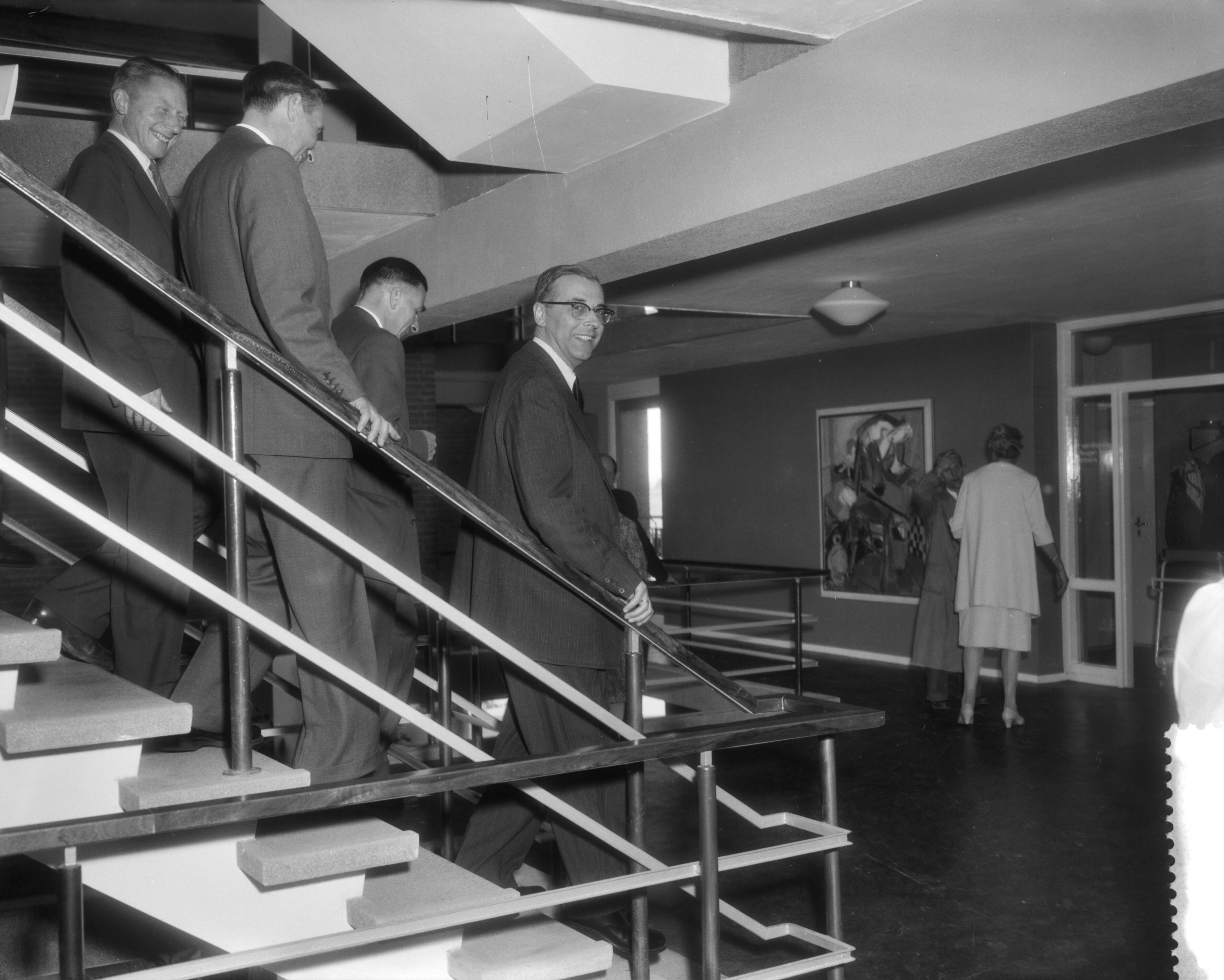 Fotocollectie Anefo — Opening door burgemeester G. van Hall van het bejaardencentrum het A. H. Gerhardhuis in Amsterdam-West — Foto: Pot, Harry / Anefo. Licentie: Set B: Rechtenvrij / Publiek Domein. Bron: Nationaal Archief. http://hdl.handle.net/10648/a9913b86-d0b4-102d-bcf8-003048976d84