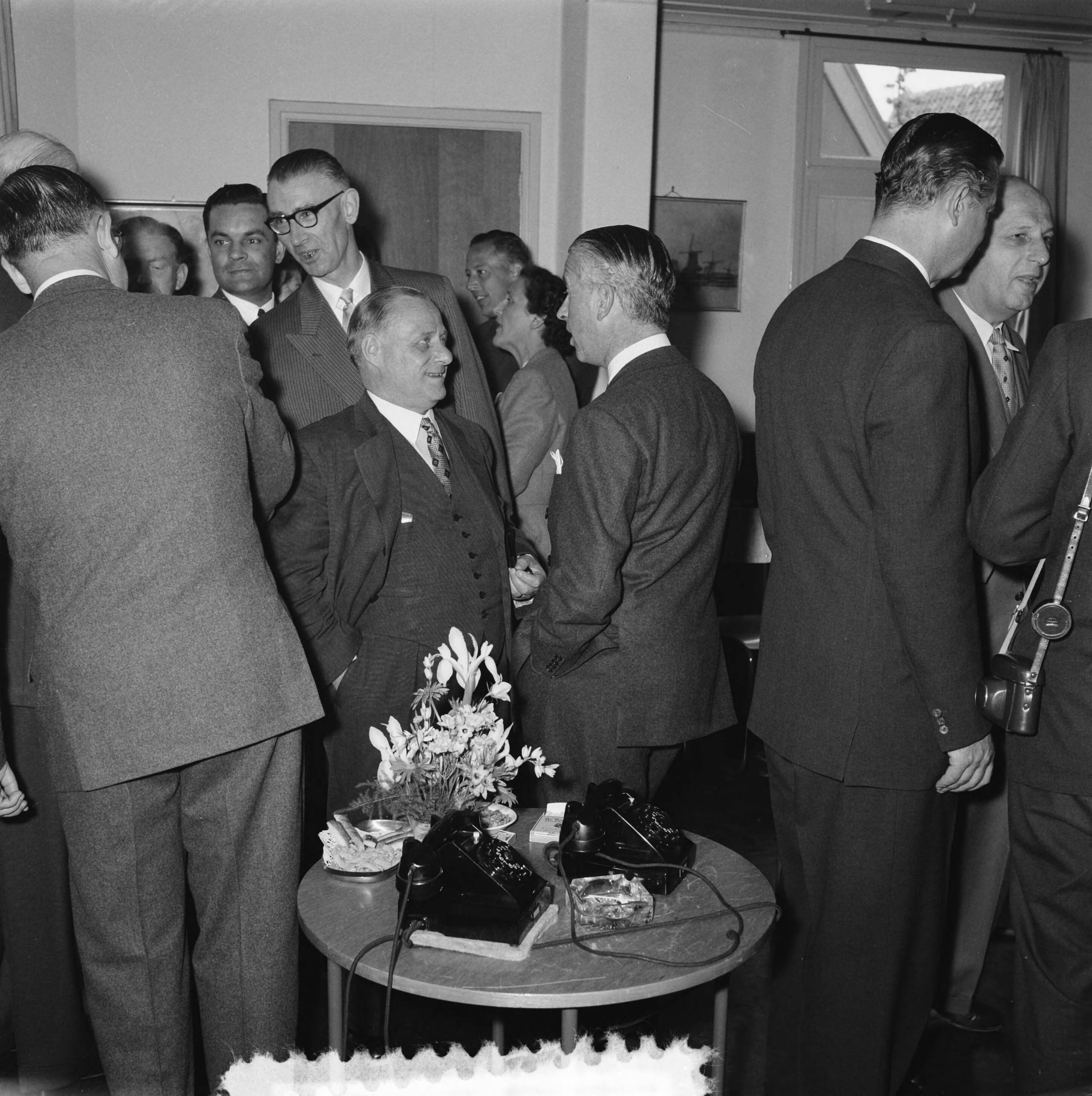 Fotocollectie Anefo — Tewaterlating "Mary North" bij NV Zaanlandse scheepsbouw maatschappij te Zaandam — Foto: Rossem, Wim van / Anefo. Licentie: Set B: Rechtenvrij / Publiek Domein. Bron: Nationaal Archief. http://hdl.handle.net/10648/a949a582-d0b4-102d-bcf8-003048976d84