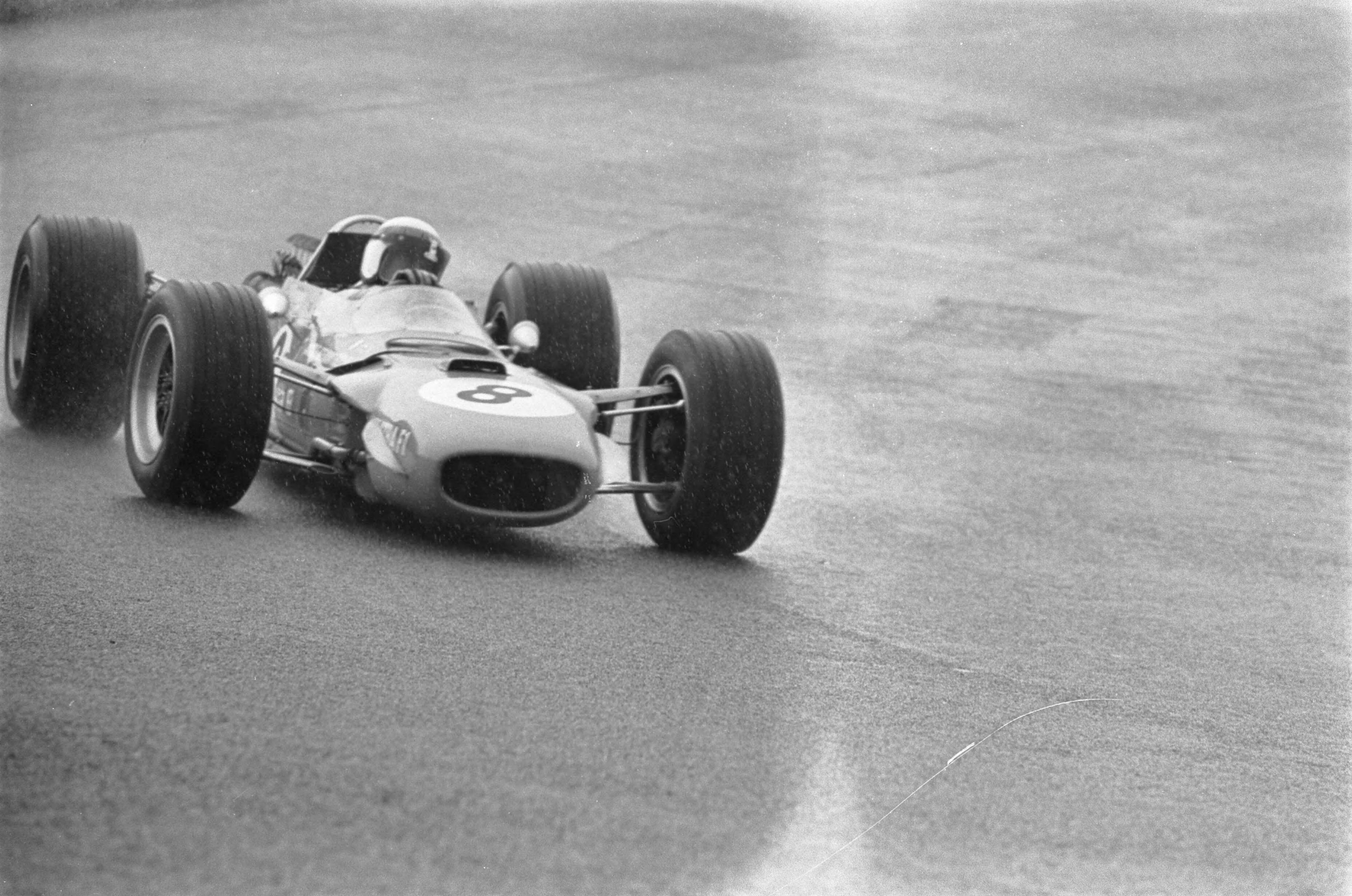 Fotocollectie Anefo — Grand Prix 68 Zandvoort .Jackie Stewart (Matra-Ford) — Foto: Evers, Joost / Anefo. Licentie: Set B: Rechtenvrij / Publiek Domein. Bron: Nationaal Archief. http://hdl.handle.net/10648/ab450994-d0b4-102d-bcf8-003048976d84