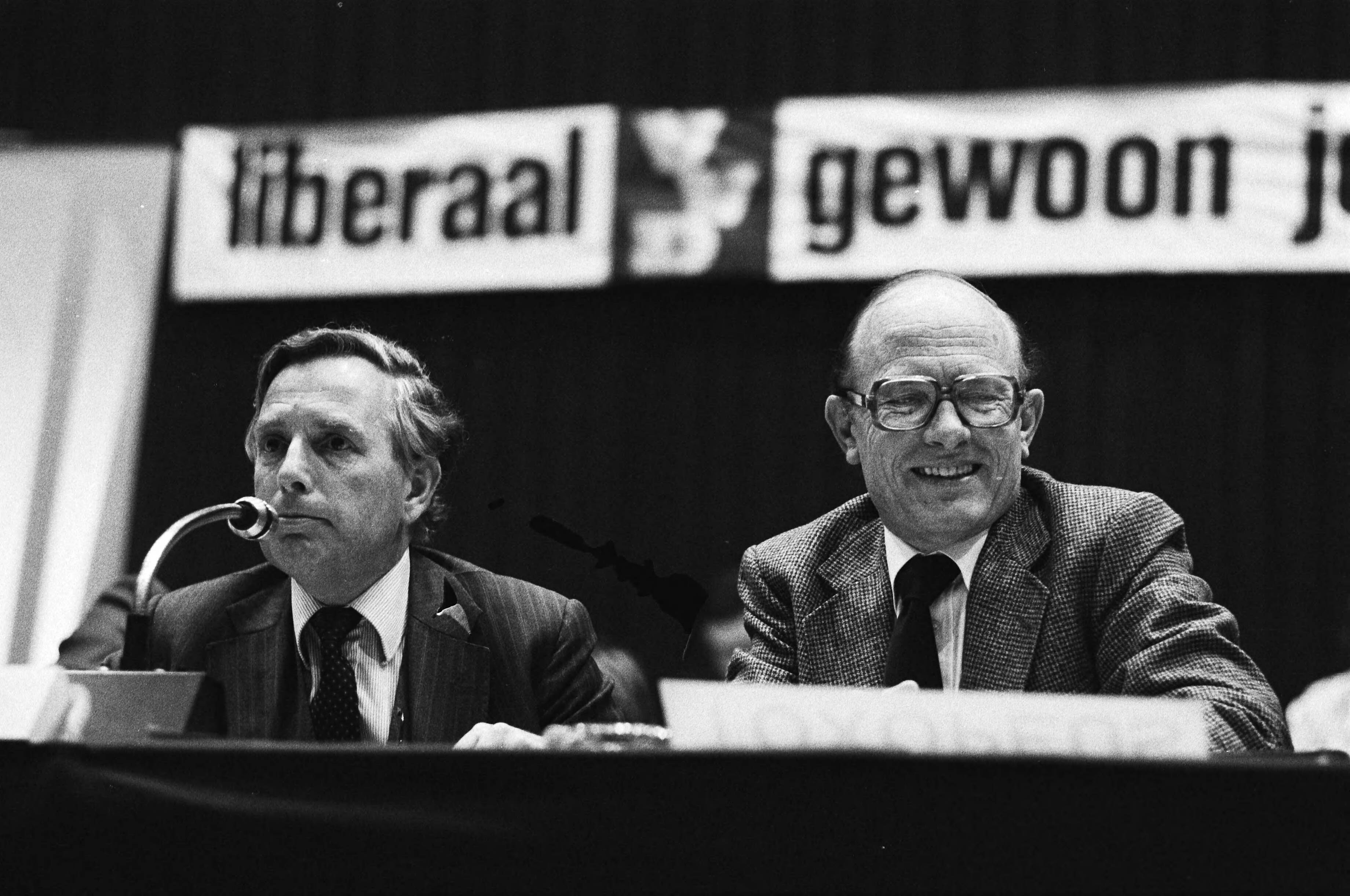 VVD congres in Breda — VVD voorzitter Korthals Altes (links) en fraktievoorzitter Rietkerk — Foto: Suyk, Koen / Anefo. Licentie: Set B: Rechtenvrij / Publiek Domein. Bron: Nationaal Archief. http://hdl.handle.net/10648/acc8515e-d0b4-102d-bcf8-003048976d84