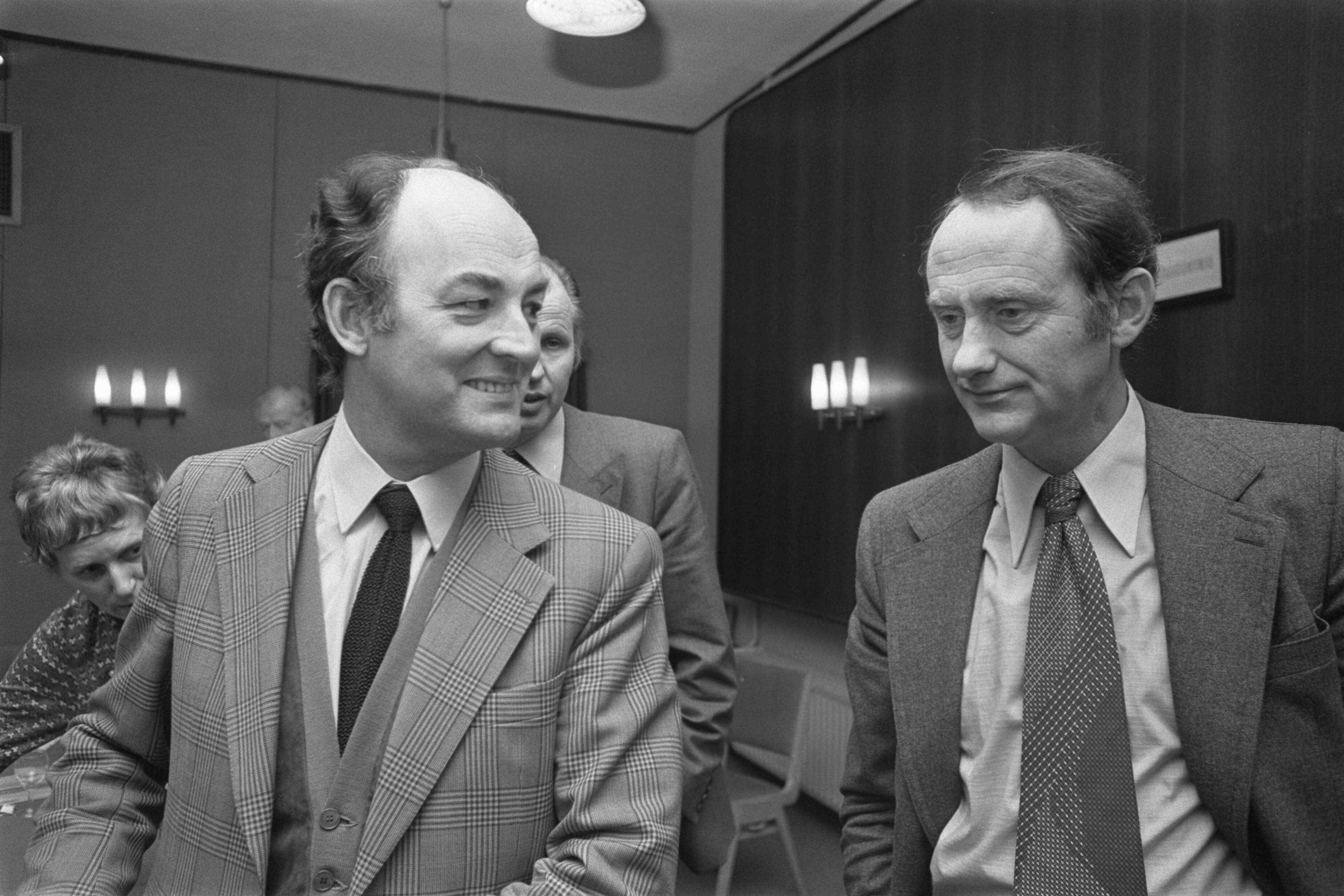 Fotocollectie Anefo — Vergadering ARP-top in Scheveningen in verband met kabinetsformatie; Aantjes (l) en minister Boersma — Foto: Peters, Hans / Anefo. Licentie: Set B: Rechtenvrij / Publiek Domein. Bron: Nationaal Archief. http://hdl.handle.net/10648/aca6ecee-d0b4-102d-bcf8-003048976d84