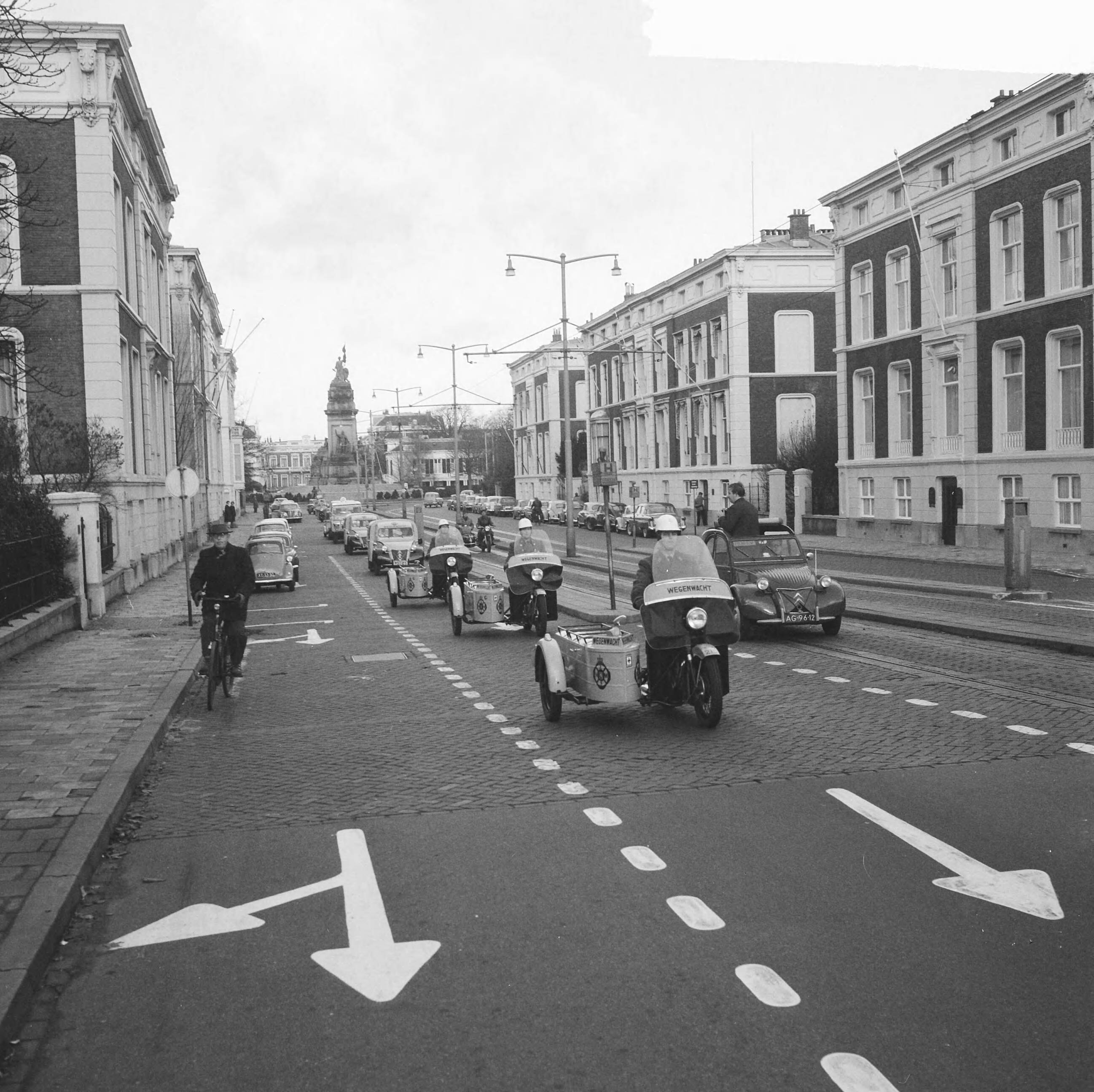 Fotocollectie Anefo — Demonstratie Wegenwacht in Den Haag — Foto: Pot, Harry / Anefo. Licentie: Set B: Rechtenvrij / Publiek Domein. Bron: Nationaal Archief. http://hdl.handle.net/10648/a9c01a96-d0b4-102d-bcf8-003048976d84