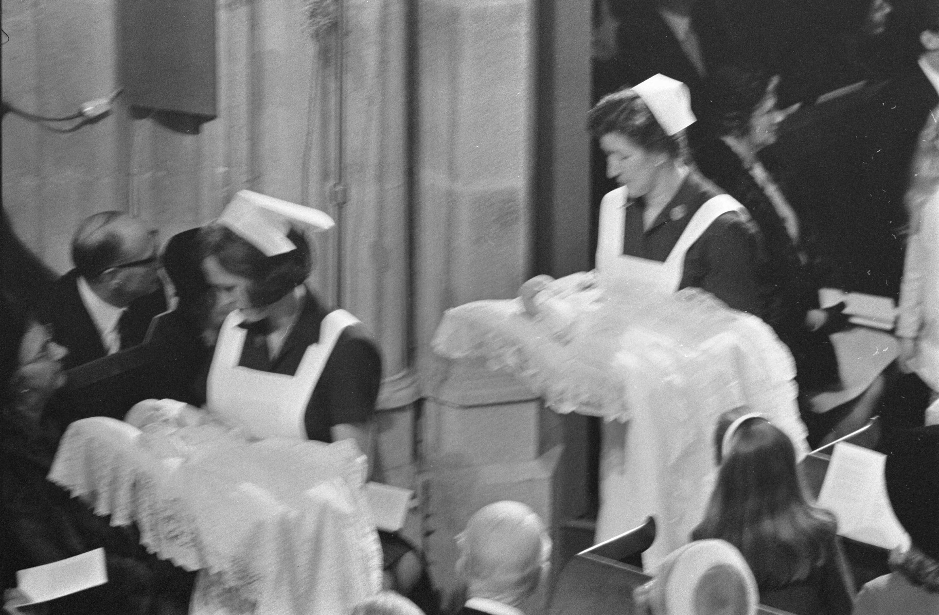 Fotocollectie Anefo — Doop van prins Constantijn en prins Bernhard in Domkerk te Utrecht — Foto: Koch, Eric / Anefo. Licentie: Set B: Rechtenvrij / Publiek Domein. Bron: Nationaal Archief. http://hdl.handle.net/10648/ab8e1db4-d0b4-102d-bcf8-003048976d84
