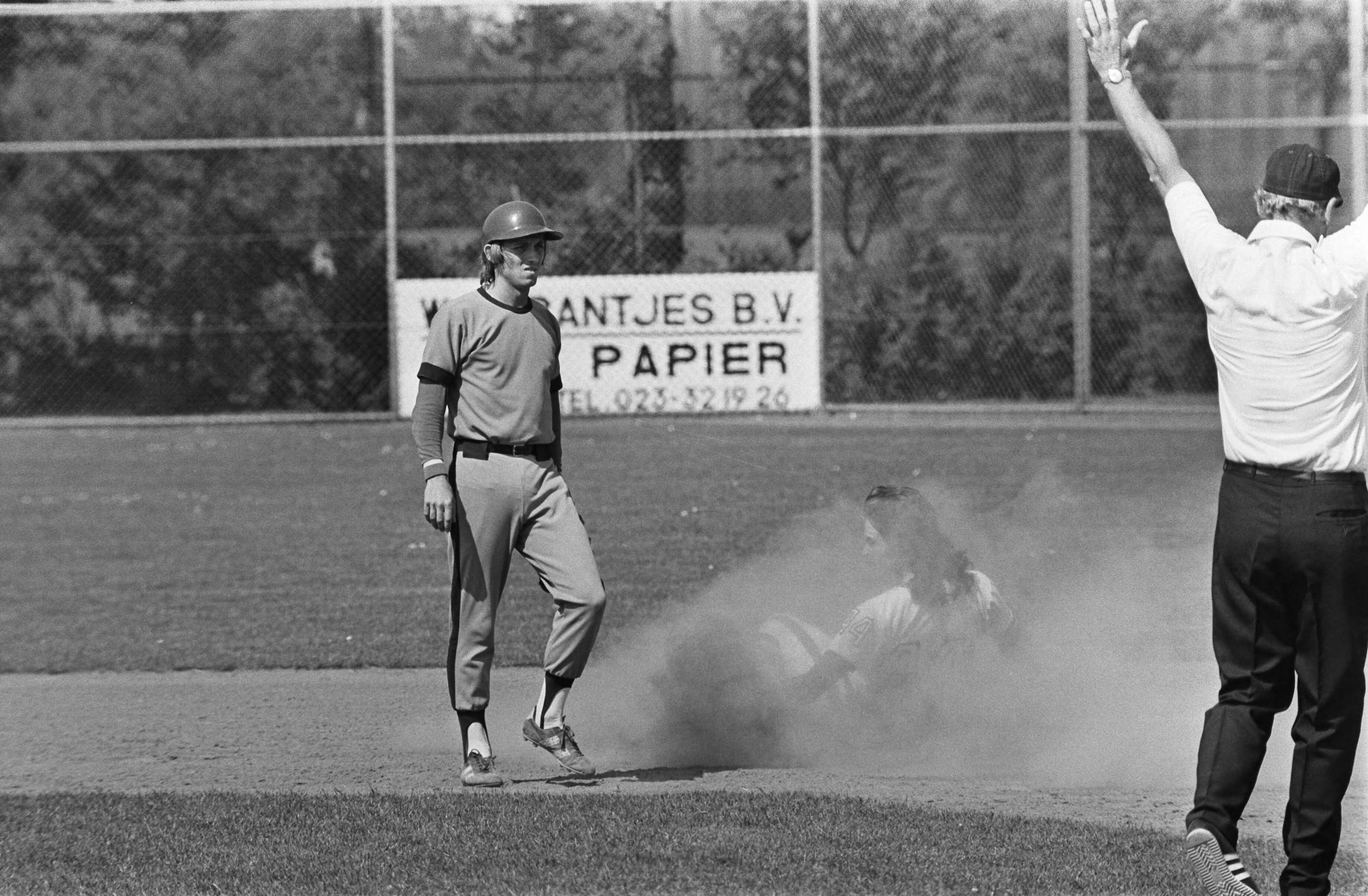 Honkbal: Haarlem Nicols tegen Feyenoord — Spelmoment — Foto: Mieremet, Rob / Anefo. Licentie: Set B: Rechtenvrij / Publiek Domein. Bron: Nationaal Archief. http://hdl.handle.net/10648/ac6cf9da-d0b4-102d-bcf8-003048976d84