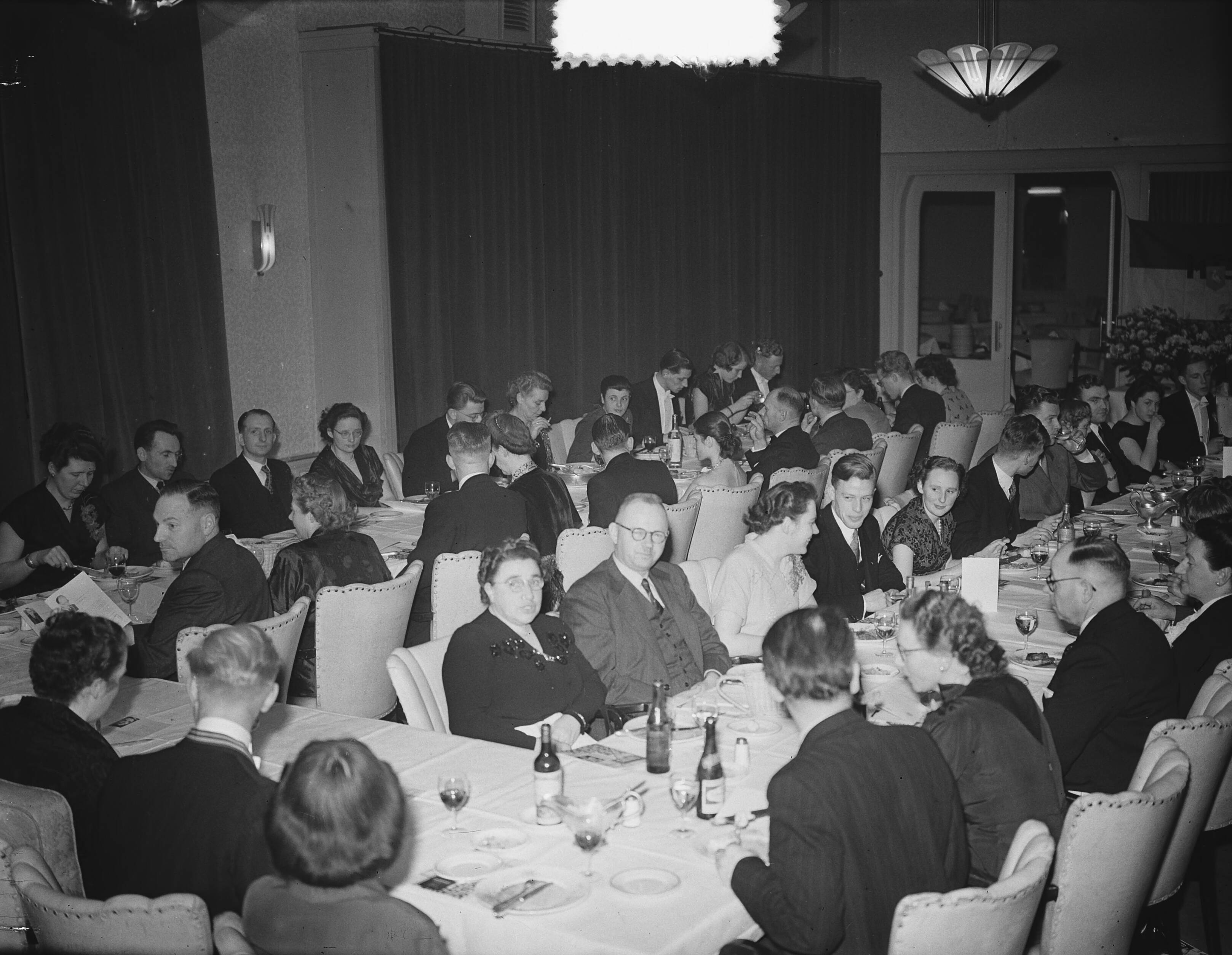 MTS Den Haag jubileum — Foto: Bilsen, Joop van / Anefo. — Licentie: Set B: Rechtenvrij / Publiek Domein. Bron: Nationaal Archief. http://hdl.handle.net/10648/a8f45e60-d0b4-102d-bcf8-003048976d84