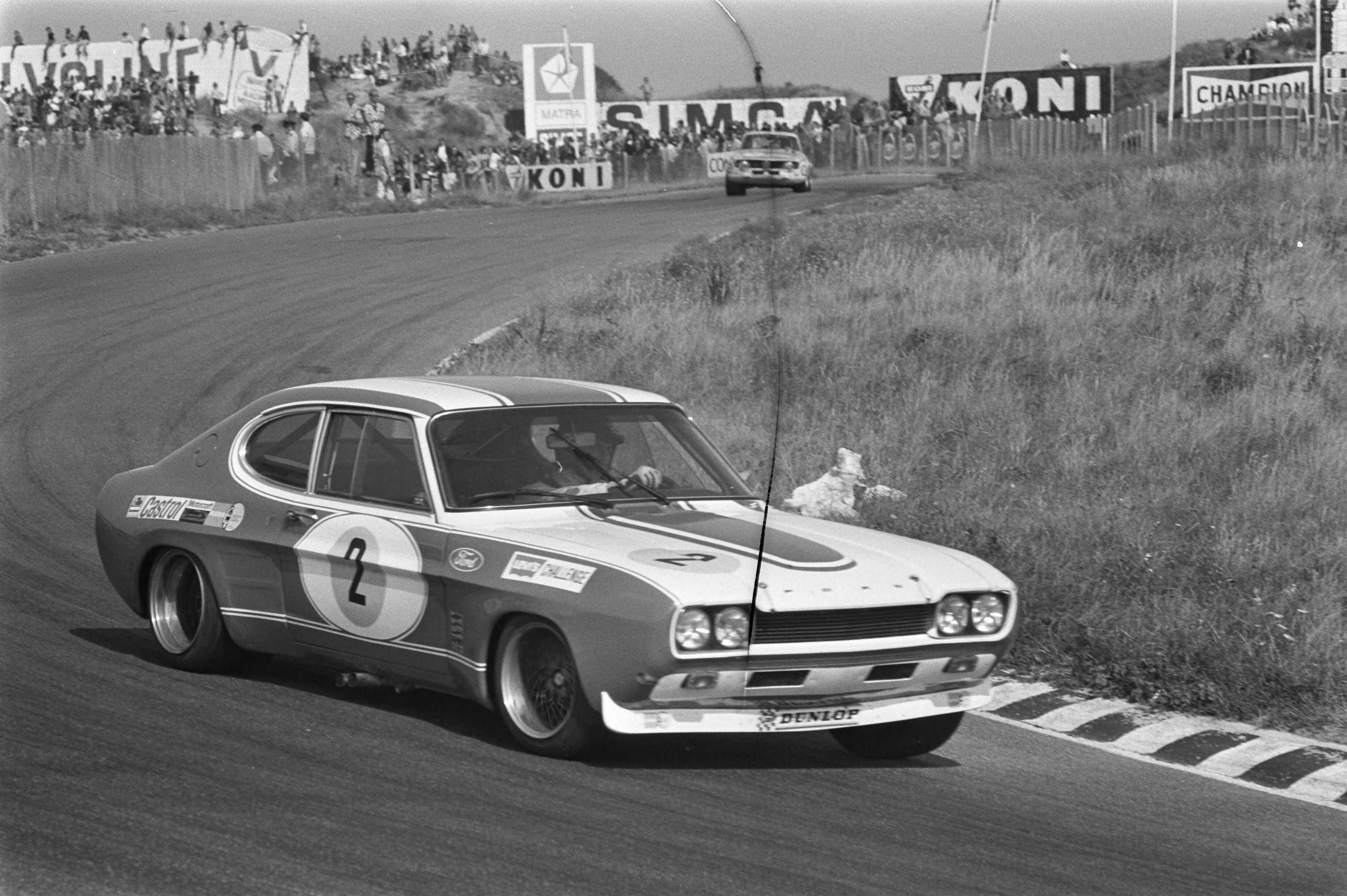 Fotocollectie Anefo — Levis Challenge Cup race op circuit van Zandvoort (Europcup voor toerwagens) — Foto: Croes, Rob C. / Anefo. Licentie: Set B: Rechtenvrij / Publiek Domein. Bron: Nationaal Archief. http://hdl.handle.net/10648/abf2dfd8-d0b4-102d-bcf8-003048976d84