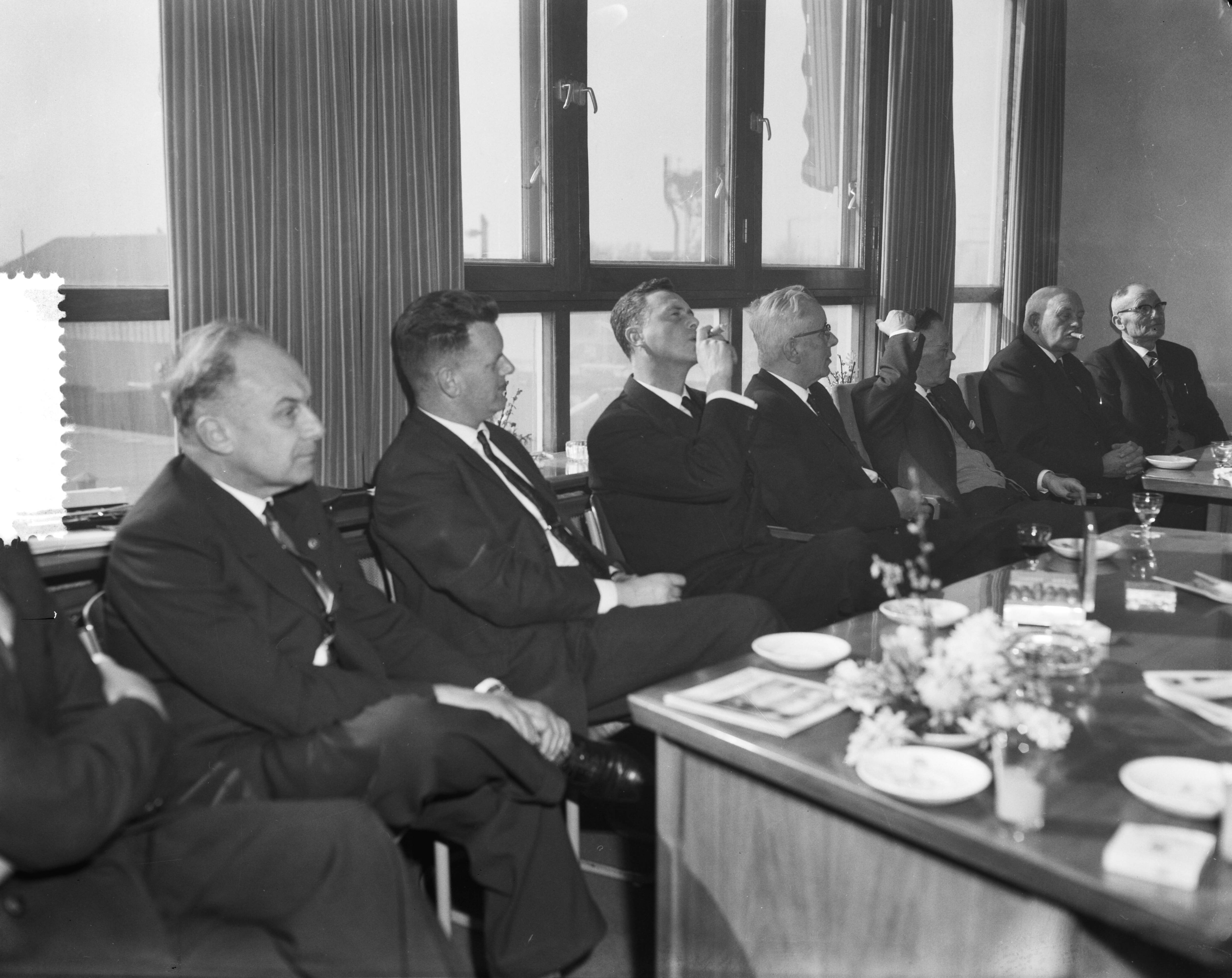 Fotocollectie Anefo — Kiellegging van het veerschip "Marsdiep" van de N.V. Teso bij de N.V. Zaanlandsche Scheepsbouw Maatschappij — Foto: Bilsen, Joop van / Anefo. Licentie: Set B: Rechtenvrij / Publiek Domein. Bron: Nationaal Archief. http://hdl.handle.net/10648/a9fb9102-d0b4-102d-bcf8-003048976d84
