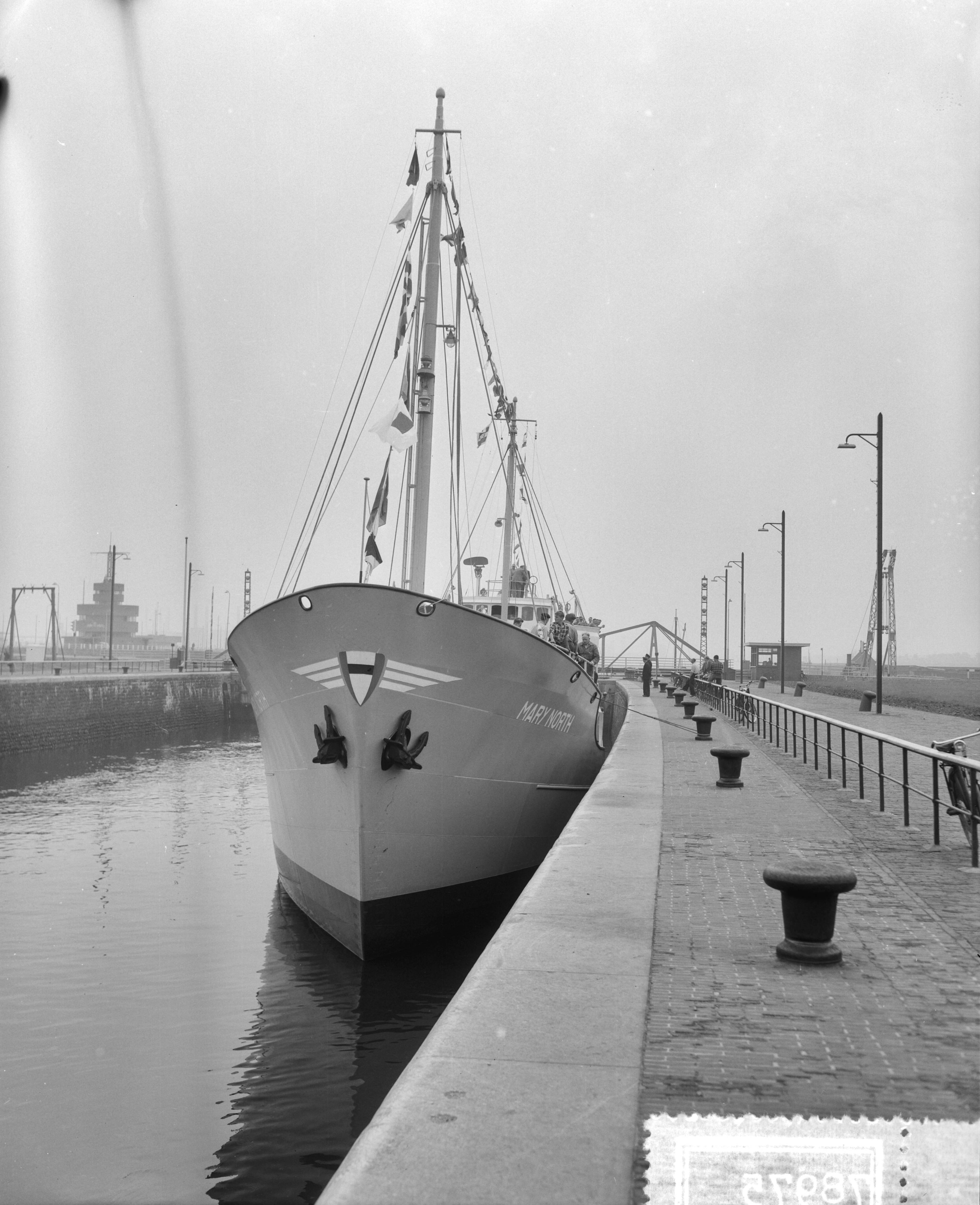 Fotocollectie Anefo — Proefvaart "Mary North" van N.V. Zaanlandse Scheepvaartmaatschappij Zaandam — Foto: Pot, Harry / Anefo. Licentie: Set B: Rechtenvrij / Publiek Domein. Bron: Nationaal Archief. http://hdl.handle.net/10648/a94bead6-d0b4-102d-bcf8-003048976d84