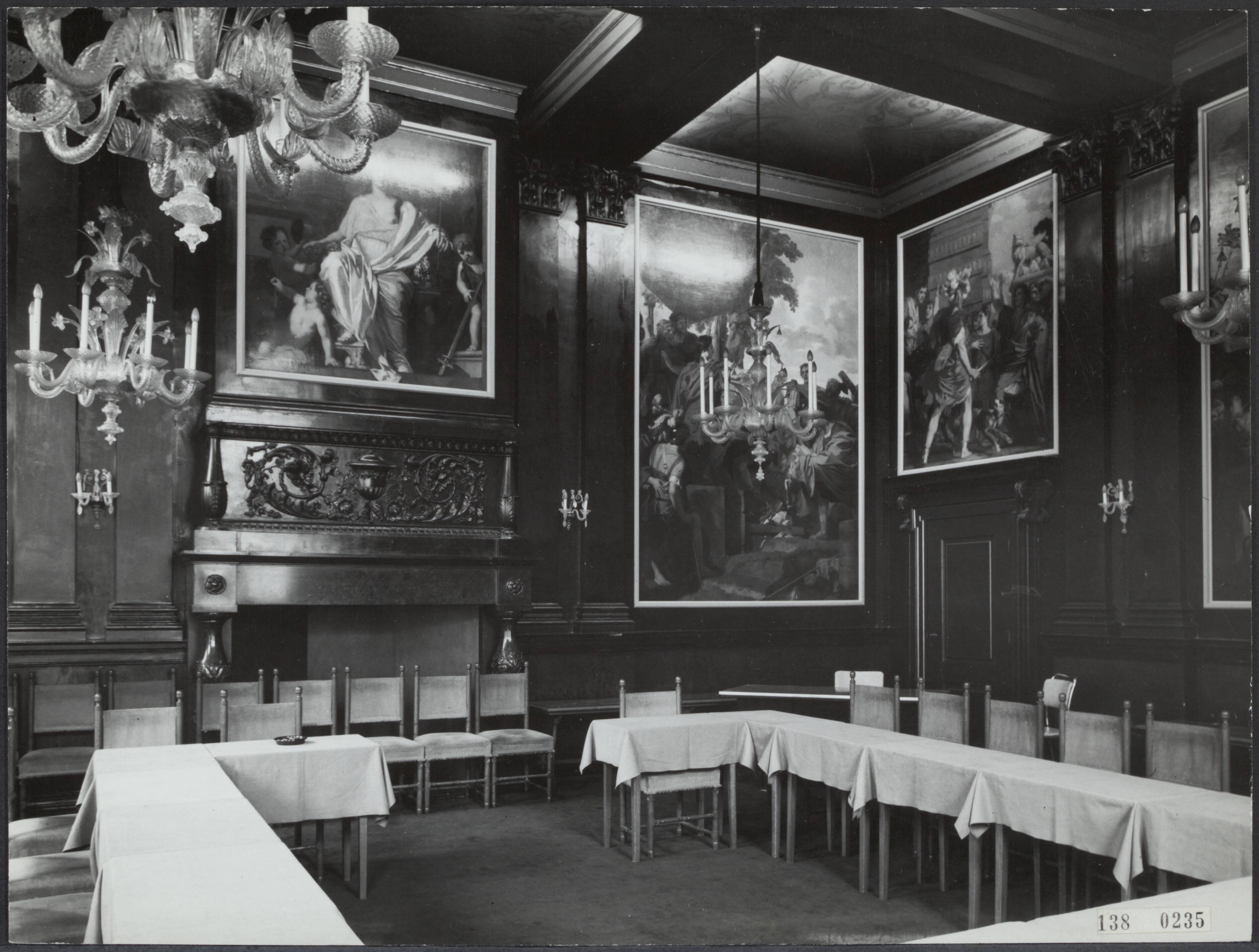 Fotocollectie Rijksvoorlichtingsdienst Eigen — Lairessezaal [Binnenhof, Den Haag] — Foto: Fotodienst Gemeente Den Haag. Licentie: Set B: Rechtenvrij / Publiek Domein. Bron: Nationaal Archief. http://hdl.handle.net/10648/af6cc4da-d0b4-102d-bcf8-003048976d84