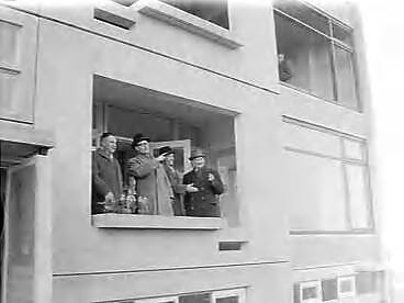 Fotocollectie Anefo — Minister ir. H.B.J. Witte bezoekt woningbouw Rijswijk. Vlnr de burgemeester van Rijswijk, A. Th. Bogaardt, minister Witte, M. Brederode en de Haagse wethouder ir. Van Lissa Nessel — Foto: Bilsen, Joop van / Anefo. Licentie: Set B: Rechtenvrij / Publiek Domein. Bron: Nationaal Archief. http://hdl.handle.net/10648/a956d1b2-d0b4-102d-bcf8-003048976d84