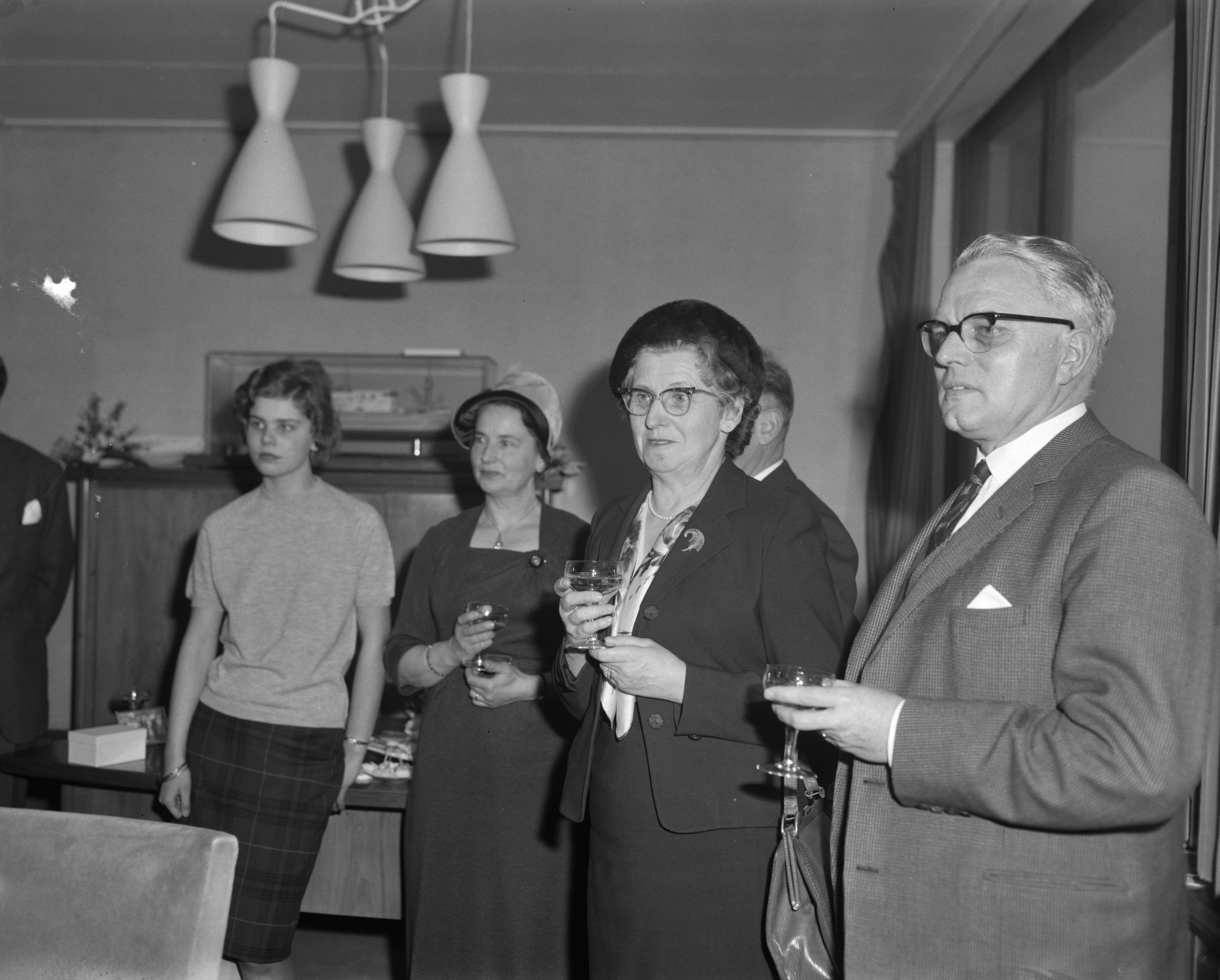 Fotocollectie Anefo — Tewaterlating m.s. "Lis Frellsen" bij de N.V. Zaanlandsche Scheepbouw Maatschappij — Foto: Bilsen, Joop van / Anefo. Licentie: Set B: Rechtenvrij / Publiek Domein. Bron: Nationaal Archief. http://hdl.handle.net/10648/a9fb23a2-d0b4-102d-bcf8-003048976d84