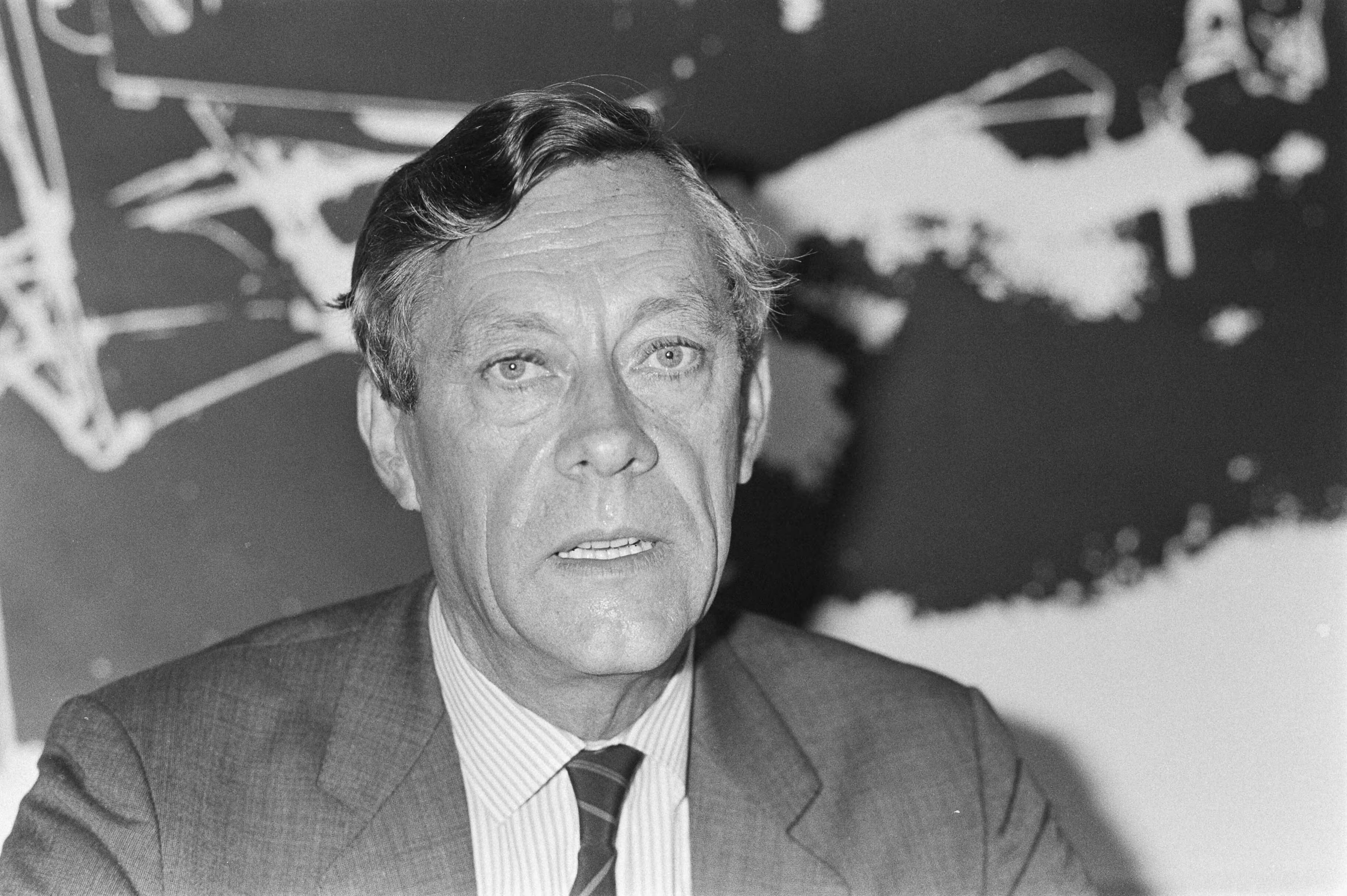 Fotocollectie Anefo — Den Haag , Persconferentie J. A. M. Reyner , nieuwe voorzitter Raad van Toezicht Algemeen Burgerlijk Pensioenfonds, kop — Foto: Molendijk, Bart / Anefo. Licentie: Set B: Rechtenvrij / Publiek Domein. Bron: Nationaal Archief. http://hdl.handle.net/10648/ad543692-d0b4-102d-bcf8-003048976d84