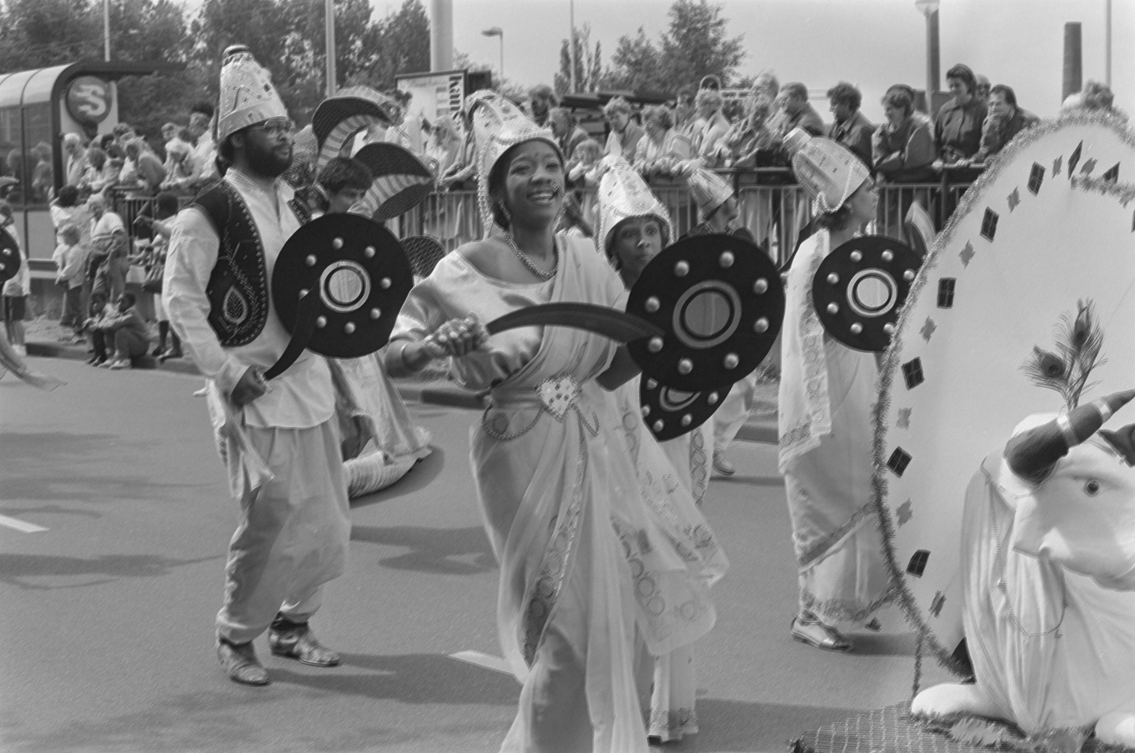 Fotocollectie Anefo — Carribean Carnaval , Utrecht — Foto: Vollebregt, Sjakkelien / Anefo. Licentie: Set B: Rechtenvrij / Publiek Domein. Bron: Nationaal Archief. http://hdl.handle.net/10648/ad4907f4-d0b4-102d-bcf8-003048976d84