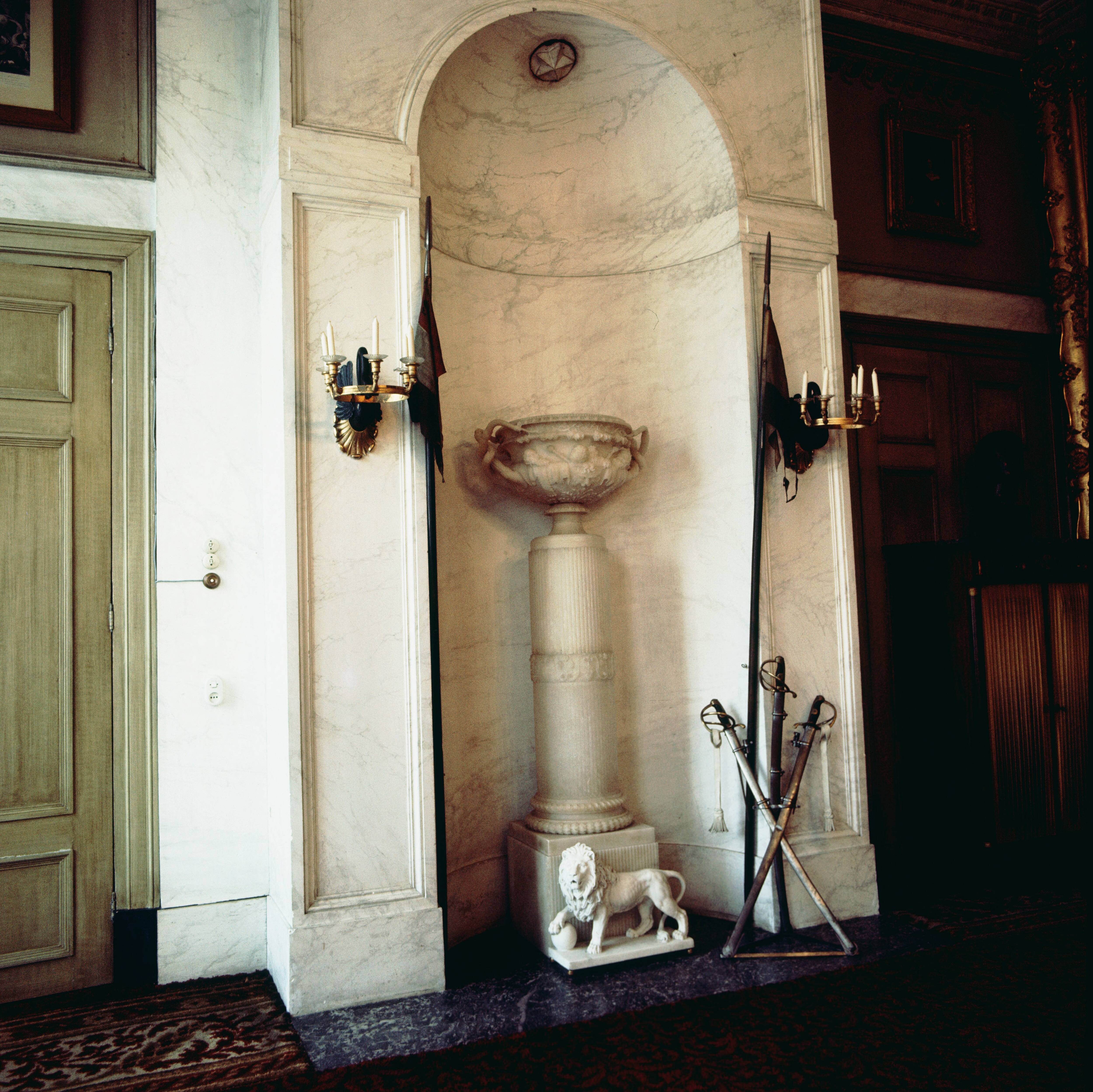 Paleis Soestdijk — Interieur — Foto: Onbekend / RVD. Licentie: Set B: Rechtenvrij / Publiek Domein. Bron: Nationaal Archief. http://hdl.handle.net/10648/afa835c4-d0b4-102d-bcf8-003048976d84