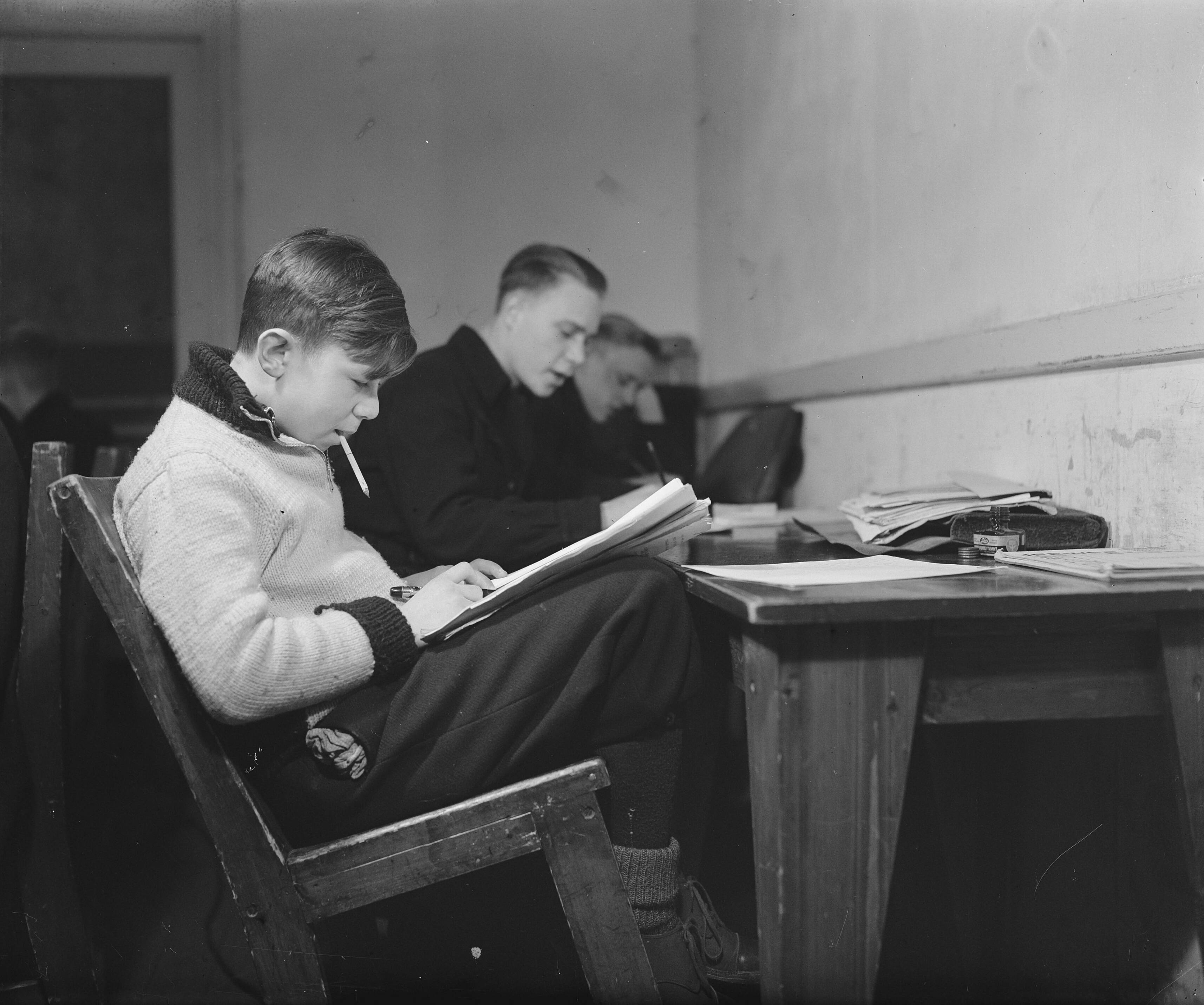 Fotocollectie Anefo — "De werkplaats" van Kees Boeke — Foto: Raucamp, Koos / Anefo. Licentie: Set B: Rechtenvrij / Publiek Domein. Bron: Nationaal Archief. http://hdl.handle.net/10648/a895a00a-d0b4-102d-bcf8-003048976d84