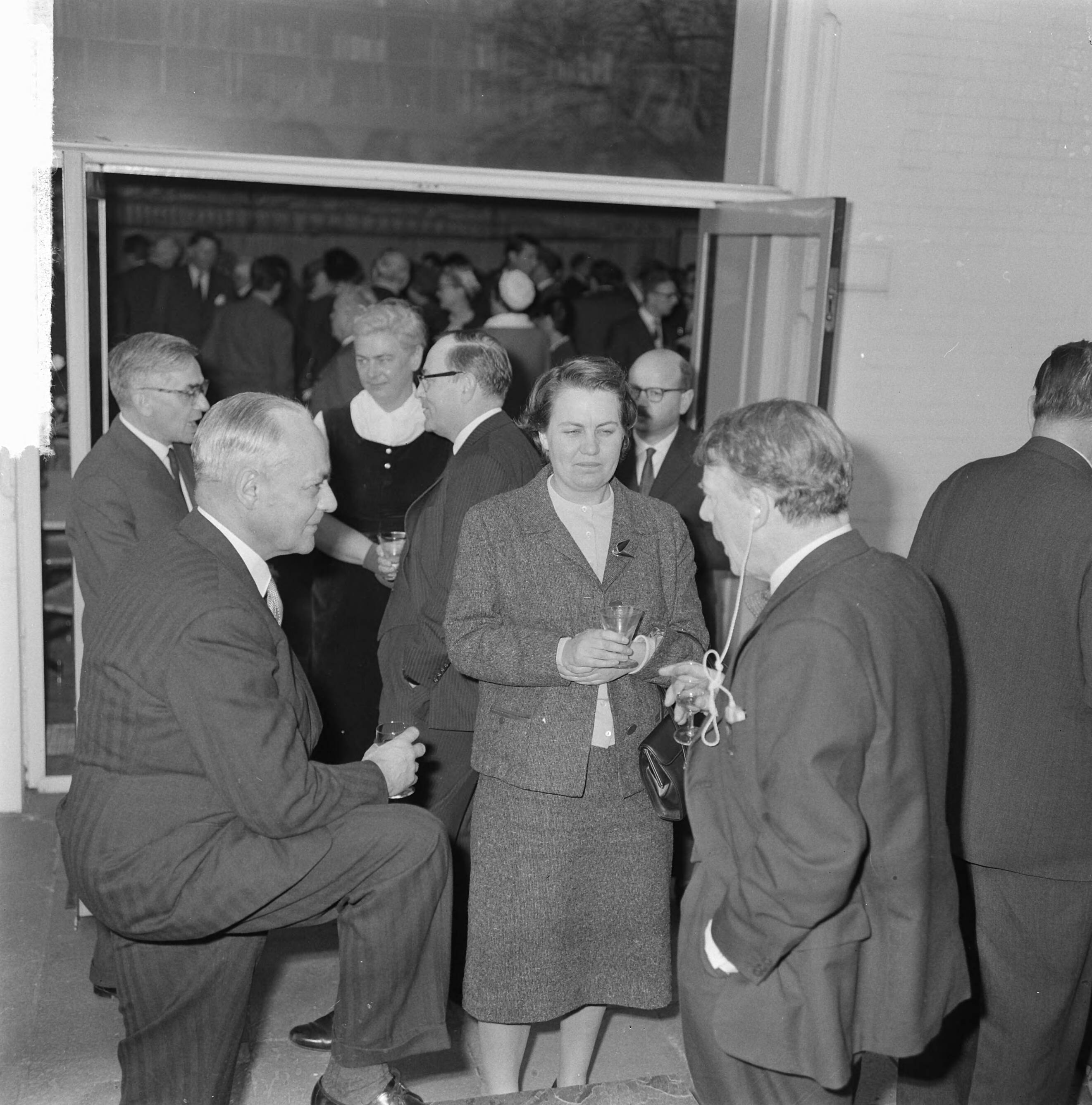 Fotocollectie Anefo — Opdracht Congresgebouw gemeente Den Haag , reportage — Foto: Nijs, Jac. de / Anefo. Licentie: Set B: Rechtenvrij / Publiek Domein. Bron: Nationaal Archief. http://hdl.handle.net/10648/aa637f6a-d0b4-102d-bcf8-003048976d84