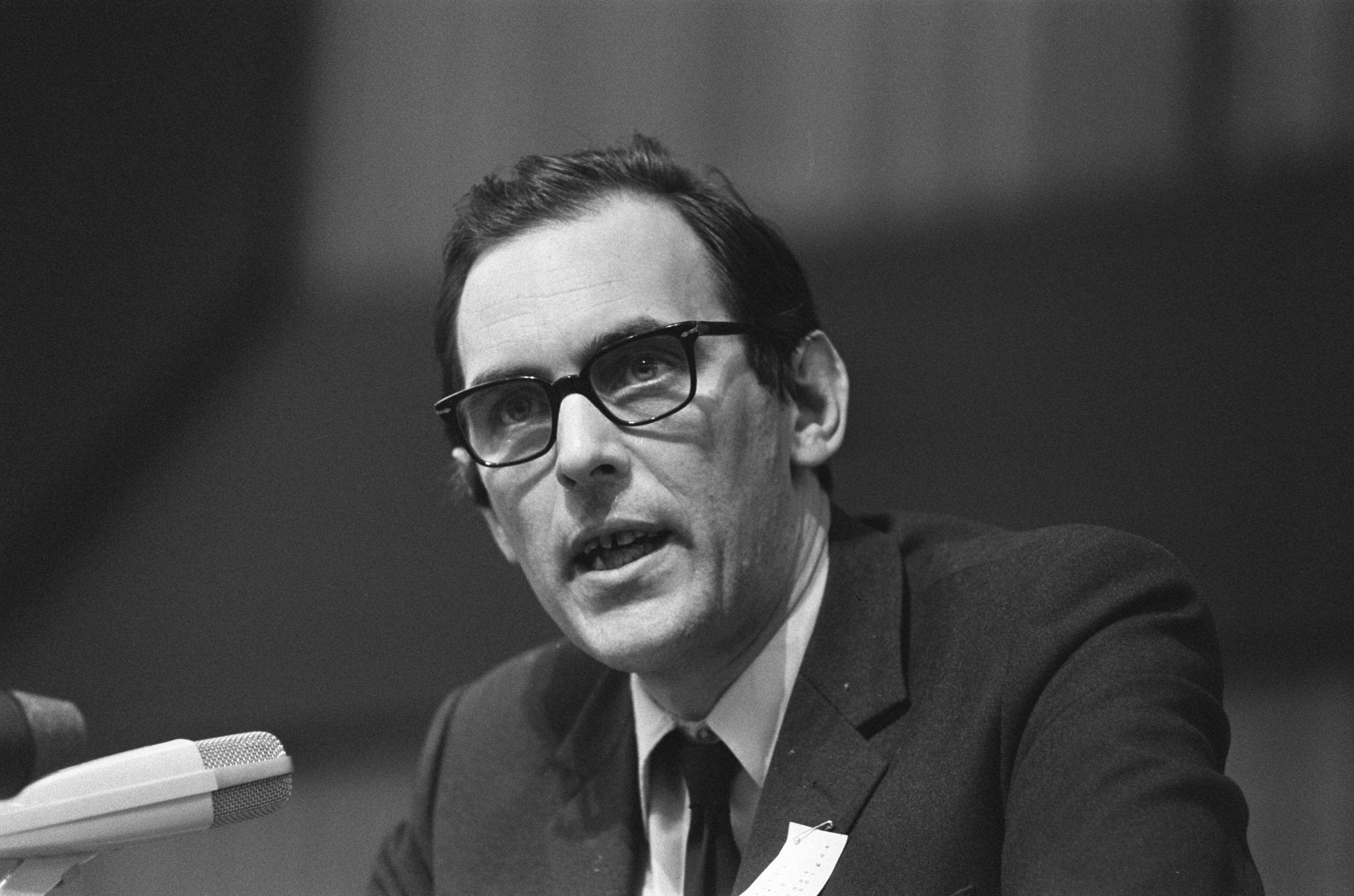 Fotocollectie Anefo — PVDA-congres tweede dag te Groningen. Lammers — Foto: Evers, Joost / Anefo. Licentie: Set B: Rechtenvrij / Publiek Domein. Bron: Nationaal Archief. http://hdl.handle.net/10648/ab8990a0-d0b4-102d-bcf8-003048976d84