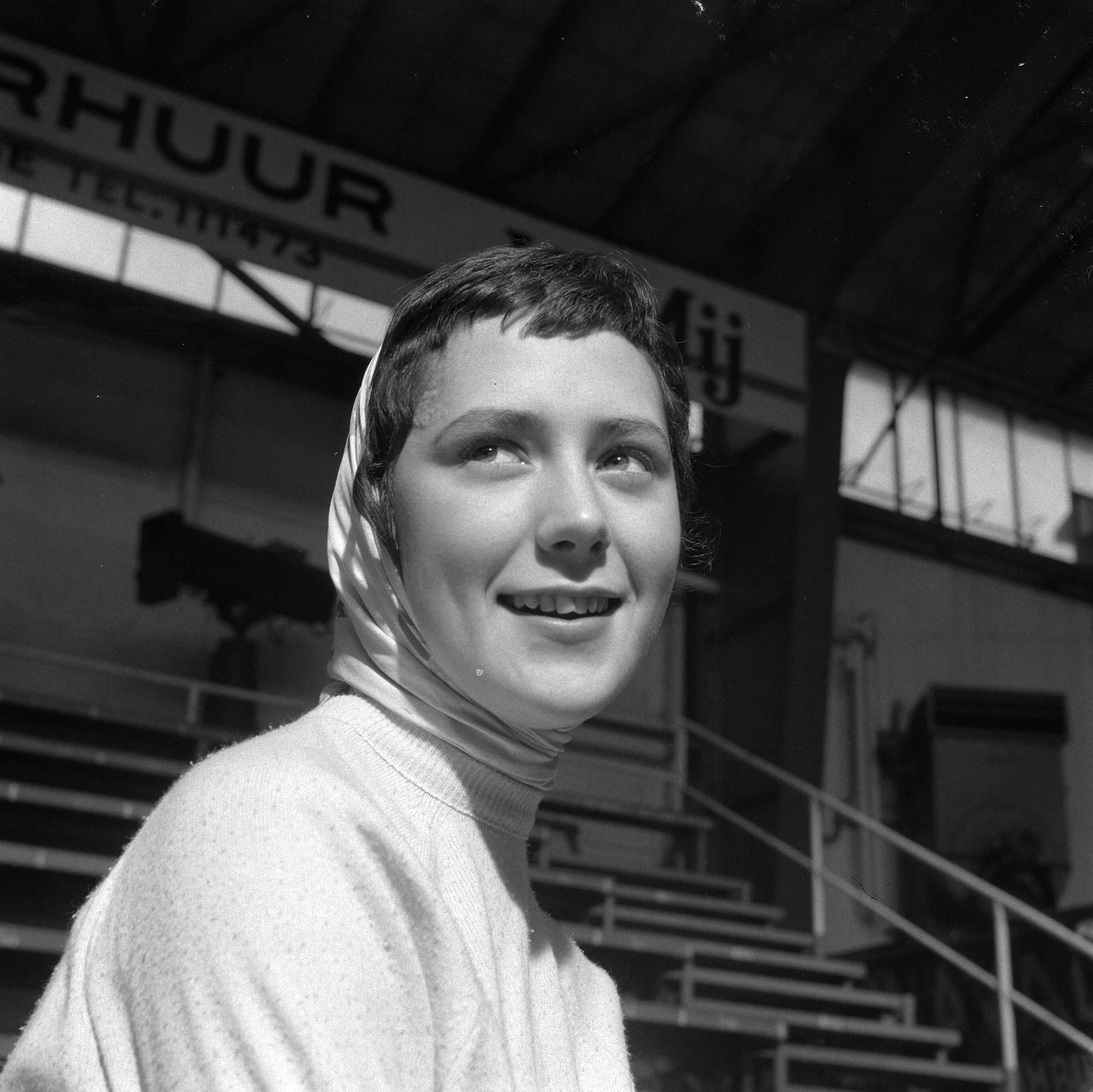 Fotocollectie Anefo — Training kampioenschap kunstrijden op de schaats in de Hoky te Den Haag. Joan Haanappel — Foto: Noske, J.D. / Anefo. Licentie: Set B: Rechtenvrij / Publiek Domein. Bron: Nationaal Archief. http://hdl.handle.net/10648/a977a16c-d0b4-102d-bcf8-003048976d84