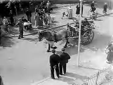 Fotocollectie Anefo — Ringrijdag in sjeesjes in Middelburg — Foto: Noske, J.D. / Anefo. Licentie: Set B: Rechtenvrij / Publiek Domein. Bron: Nationaal Archief. http://hdl.handle.net/10648/a9815982-d0b4-102d-bcf8-003048976d84