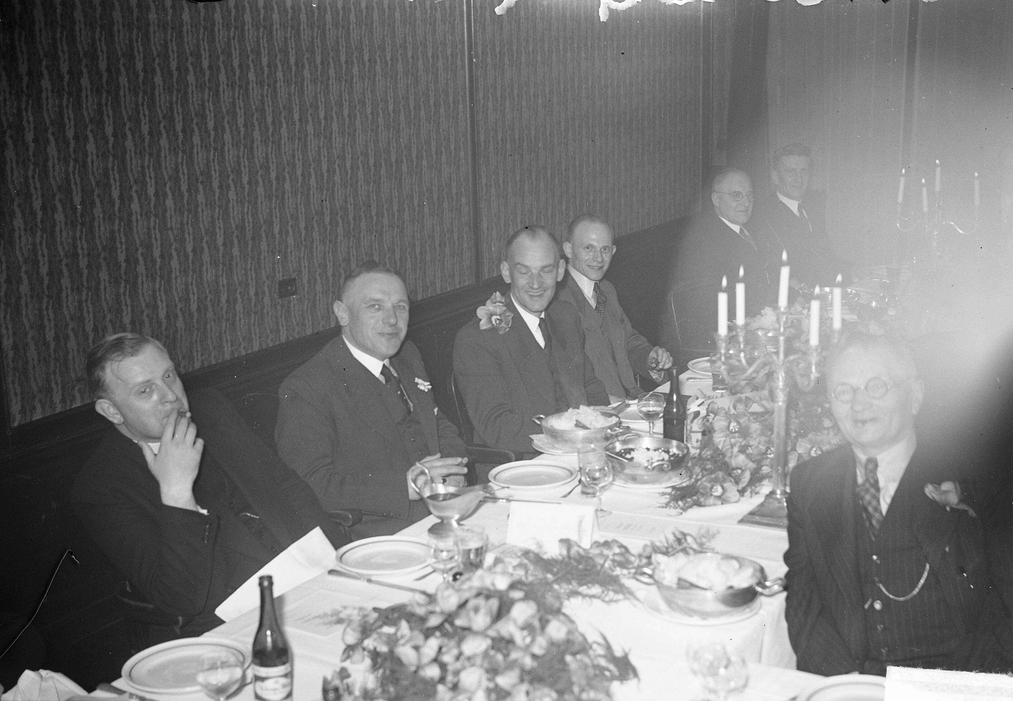 Fotocollectie Anefo — R.K. Winkeliersbond congres Haarlem — Foto: Oorschot, […] van / Anefo. Licentie: Set B: Rechtenvrij / Publiek Domein. Bron: Nationaal Archief. http://hdl.handle.net/10648/a8c7cb3e-d0b4-102d-bcf8-003048976d84