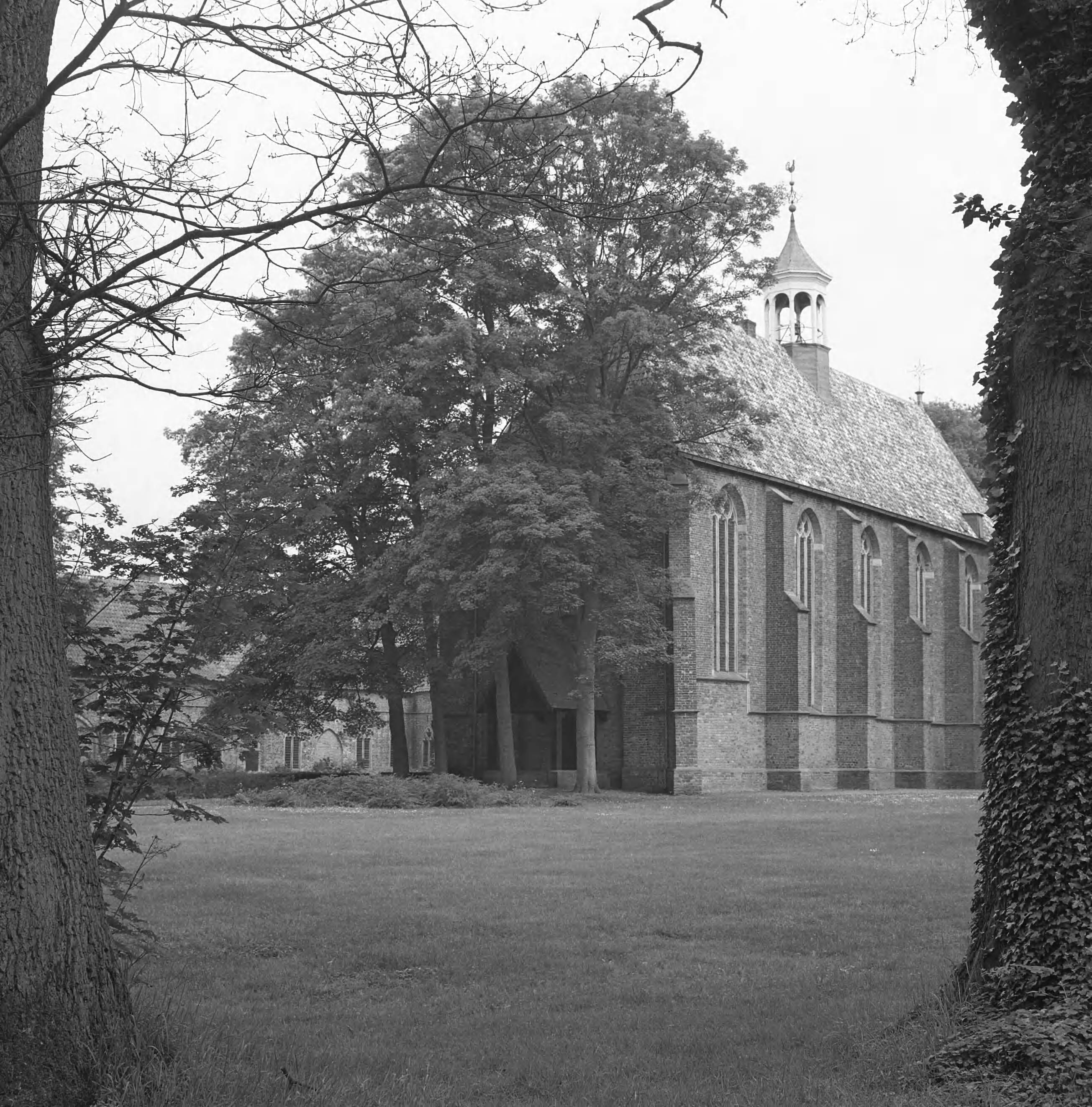 Fotocollectie Nederlandse Heidemaatschappij — Klooster in Ter Apel — Foto: Wüllschleger, [...] / Heidemij. Licentie: Set B: Rechtenvrij / Publiek Domein. Bron: Nationaal Archief. http://hdl.handle.net/10648/ae7c1bac-d0b4-102d-bcf8-003048976d84