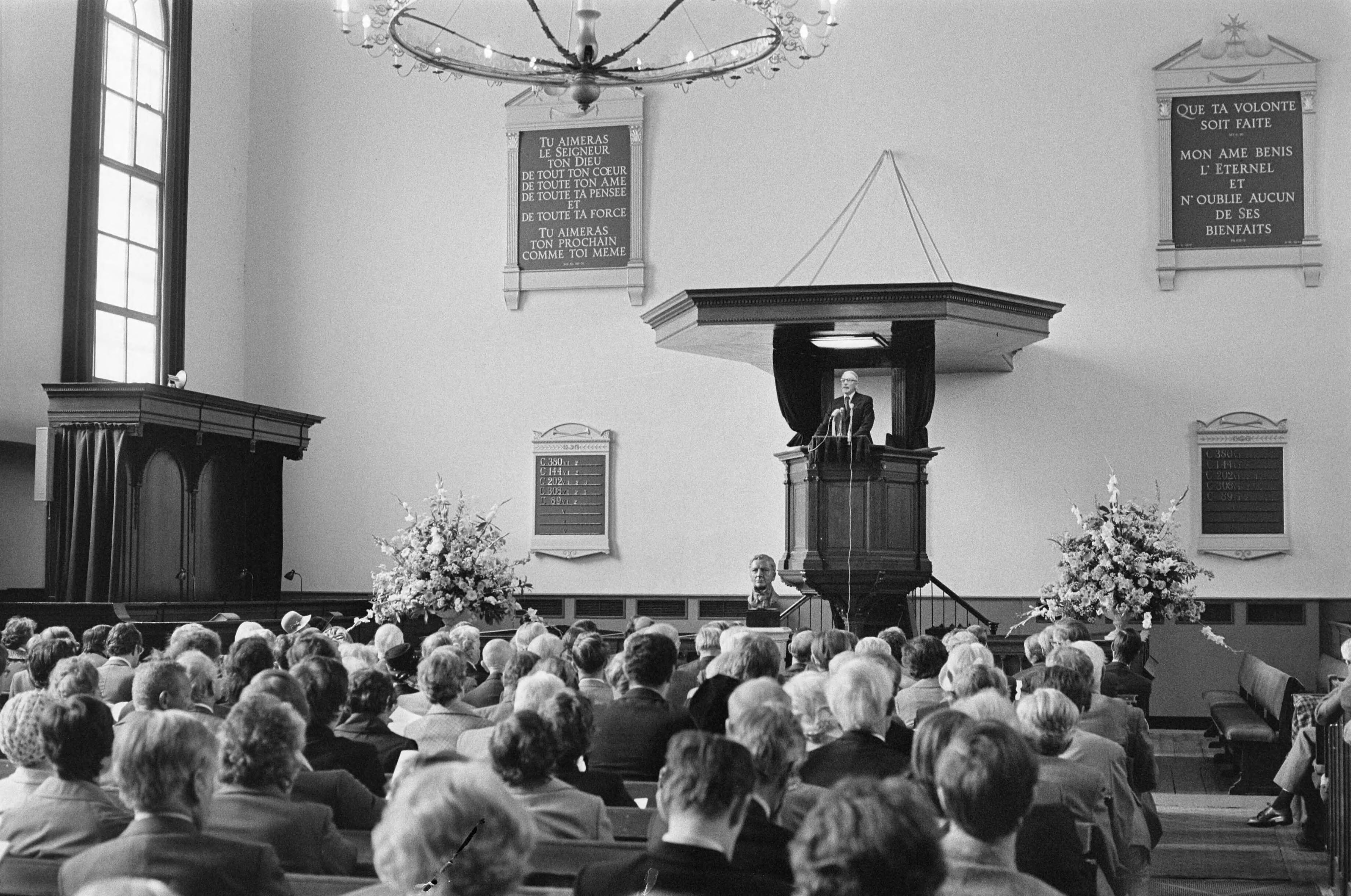 Fotocollectie Anefo — Groen van Prinsteren herdenking in Den Haag , opdracht Nederlandse Gedachten — Foto: Mieremet, Rob / Anefo. Licentie: Set B: Rechtenvrij / Publiek Domein. Bron: Nationaal Archief. http://hdl.handle.net/10648/ac842a42-d0b4-102d-bcf8-003048976d84