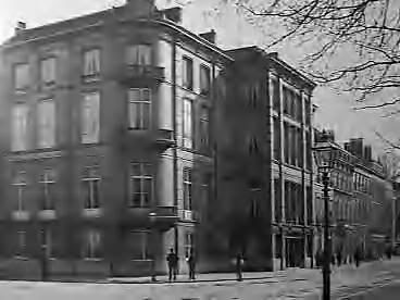 Fotocollectie Elsevier Binnenland — Hotel Bellevue op hoek Rijnstraat en Bezuidenhoutseweg te Den Haag. — Foto: Onbekend / Publiek Domein of Rechtenvrij. Licentie: Set B: Rechtenvrij / Publiek Domein. Bron: Nationaal Archief. http://hdl.handle.net/10648/addfb76c-d0b4-102d-bcf8-003048976d84