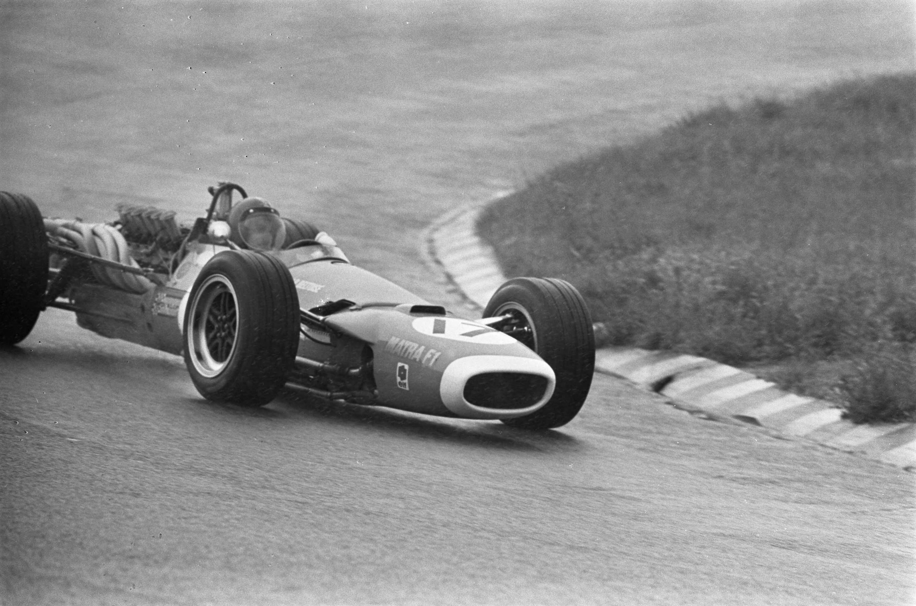 Fotocollectie Anefo — Grand Prix 68 Zandvoort . Jean-Marie Beltoise (Matra-Ford) — Foto: Evers, Joost / Anefo. Licentie: Set B: Rechtenvrij / Publiek Domein. Bron: Nationaal Archief. http://hdl.handle.net/10648/ab450a66-d0b4-102d-bcf8-003048976d84