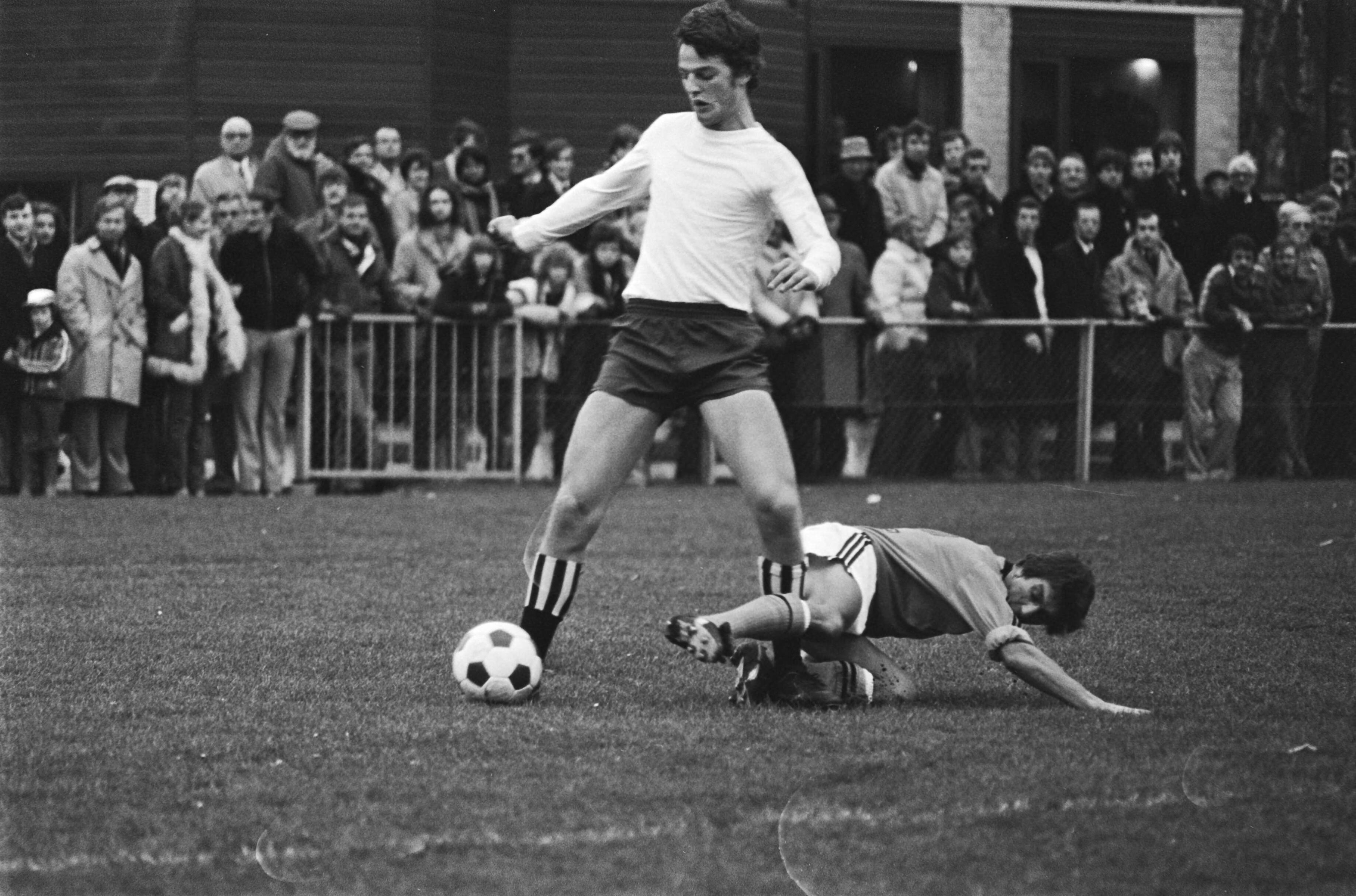 Fotocollectie Anefo — Koninklijke HFC tegen Oud Internationals in Haarlem (voetbal); Frits Flinkevleugel voor het eerst bij de oud-internationals — Foto: Peters, Hans / Anefo. Licentie: Set B: Rechtenvrij / Publiek Domein. Bron: Nationaal Archief. http://hdl.handle.net/10648/aca965fa-d0b4-102d-bcf8-003048976d84