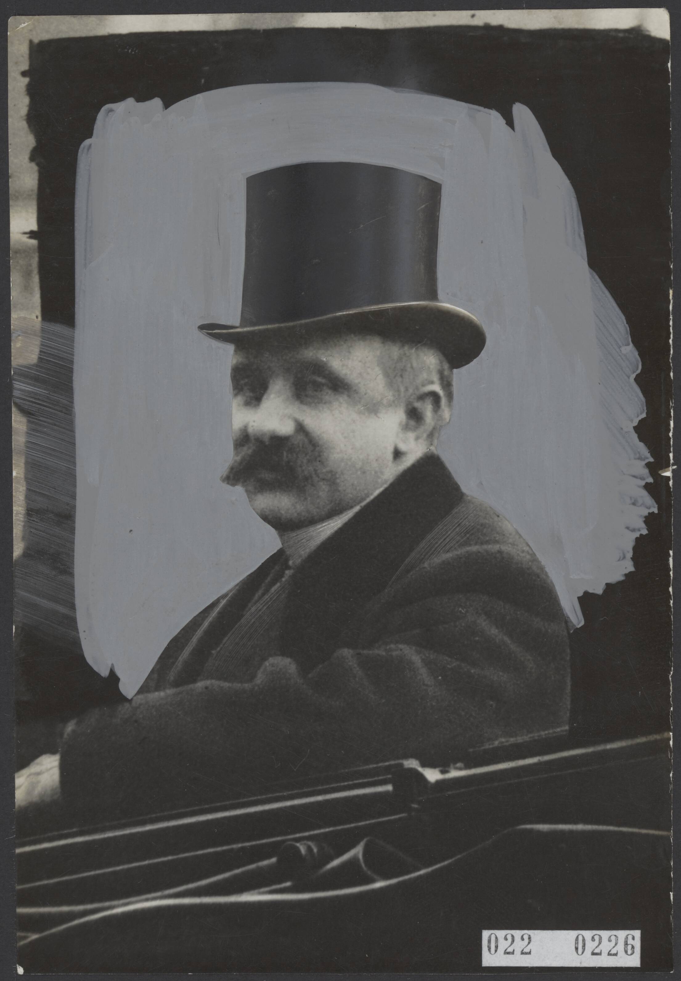 Fotocollectie Elsevier Binnenland — Burgemeester Verdaasdonk van Teteringen in juli 1931 overleden — Foto: N.V. Vereenigde Fotobureaux. Licentie: Set B: Rechtenvrij / Publiek Domein. Bron: Nationaal Archief. http://hdl.handle.net/10648/add17756-d0b4-102d-bcf8-003048976d84