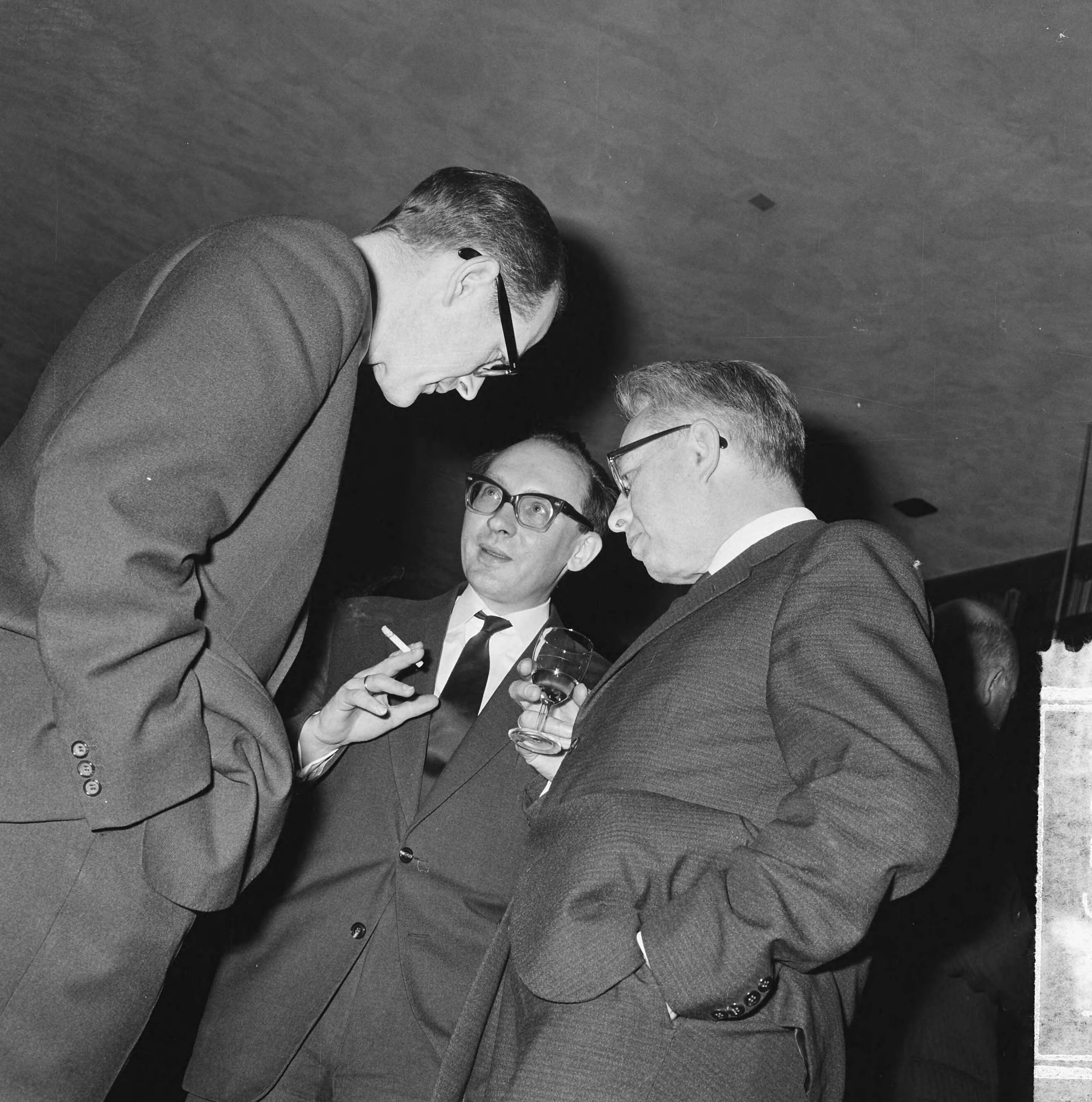 Fotocollectie Anefo — Opdracht Congresgebouw gemeente Den Haag , reportage — Foto: Nijs, Jac. de / Anefo. Licentie: Set B: Rechtenvrij / Publiek Domein. Bron: Nationaal Archief. http://hdl.handle.net/10648/aa638ee2-d0b4-102d-bcf8-003048976d84