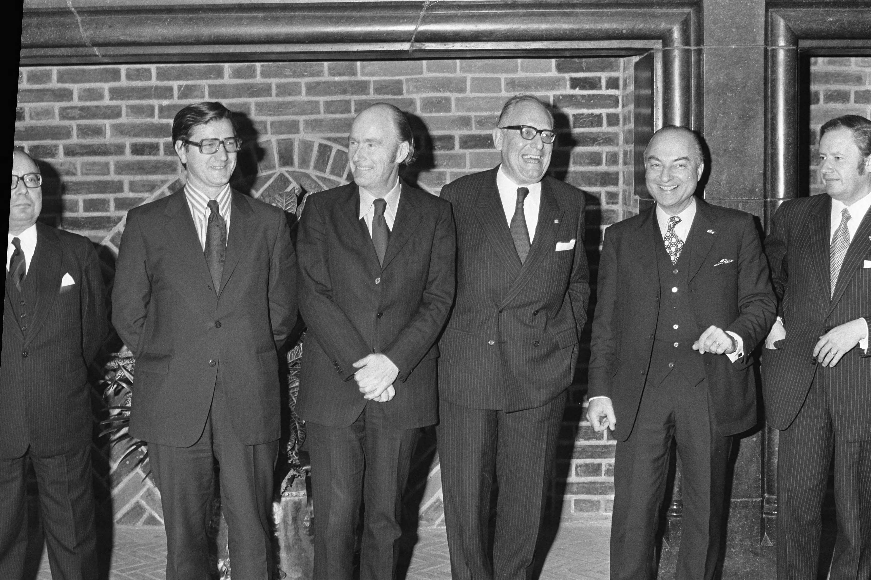 Fotocollectie Anefo — Conferentie van Ministers van Buitenlandse Zaken van EEG-landen in Den Haag , Ridderzaal — Foto: Mieremet, Rob / Anefo. Licentie: Set B: Rechtenvrij / Publiek Domein. Bron: Nationaal Archief. http://hdl.handle.net/10648/abfe8c20-d0b4-102d-bcf8-003048976d84