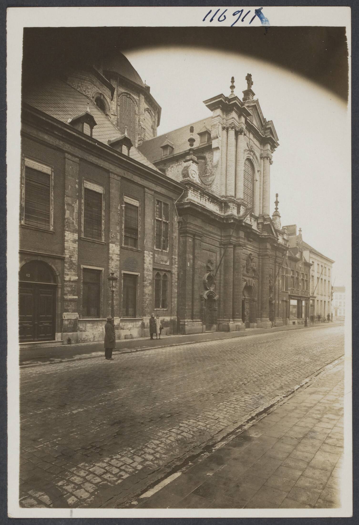 Mechelen — Mechelen. Onze-Lieve-Vrouw van Hanswijkkerk: gevel — Foto: Onbekend / Publiek Domein of Rechtenvrij. Licentie: Set B: Rechtenvrij / Publiek Domein. Bron: Nationaal Archief. http://hdl.handle.net/10648/e80aaf67-b1bf-fc1f-f6d6-0efcaff82970
