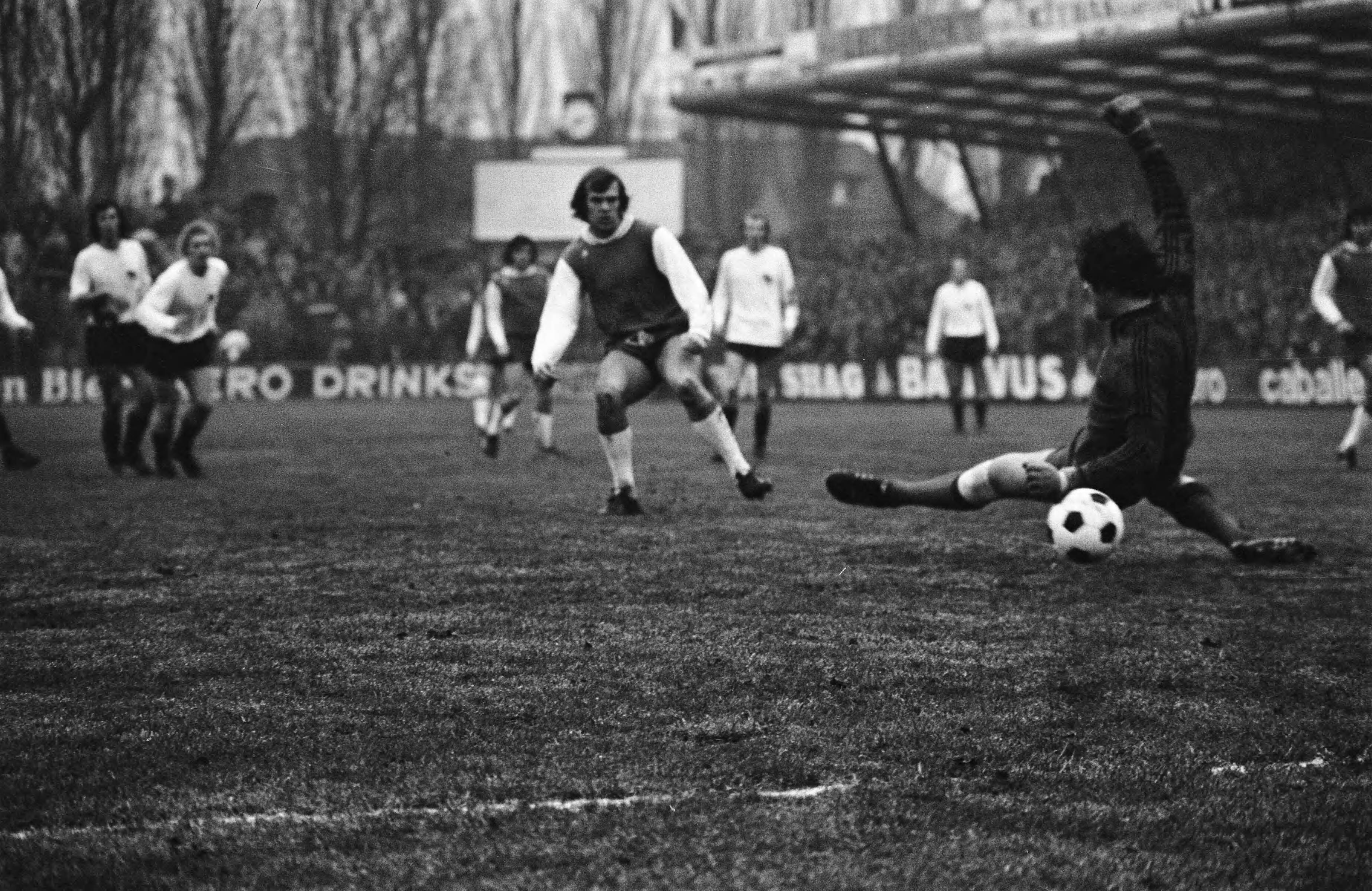 Fotocollectie Anefo — NAC tegen Feyenoord 1-5, spelmomenten — Foto: Mieremet, Rob / Anefo. Licentie: Set B: Rechtenvrij / Publiek Domein. Bron: Nationaal Archief. http://hdl.handle.net/10648/ac5c8e10-d0b4-102d-bcf8-003048976d84