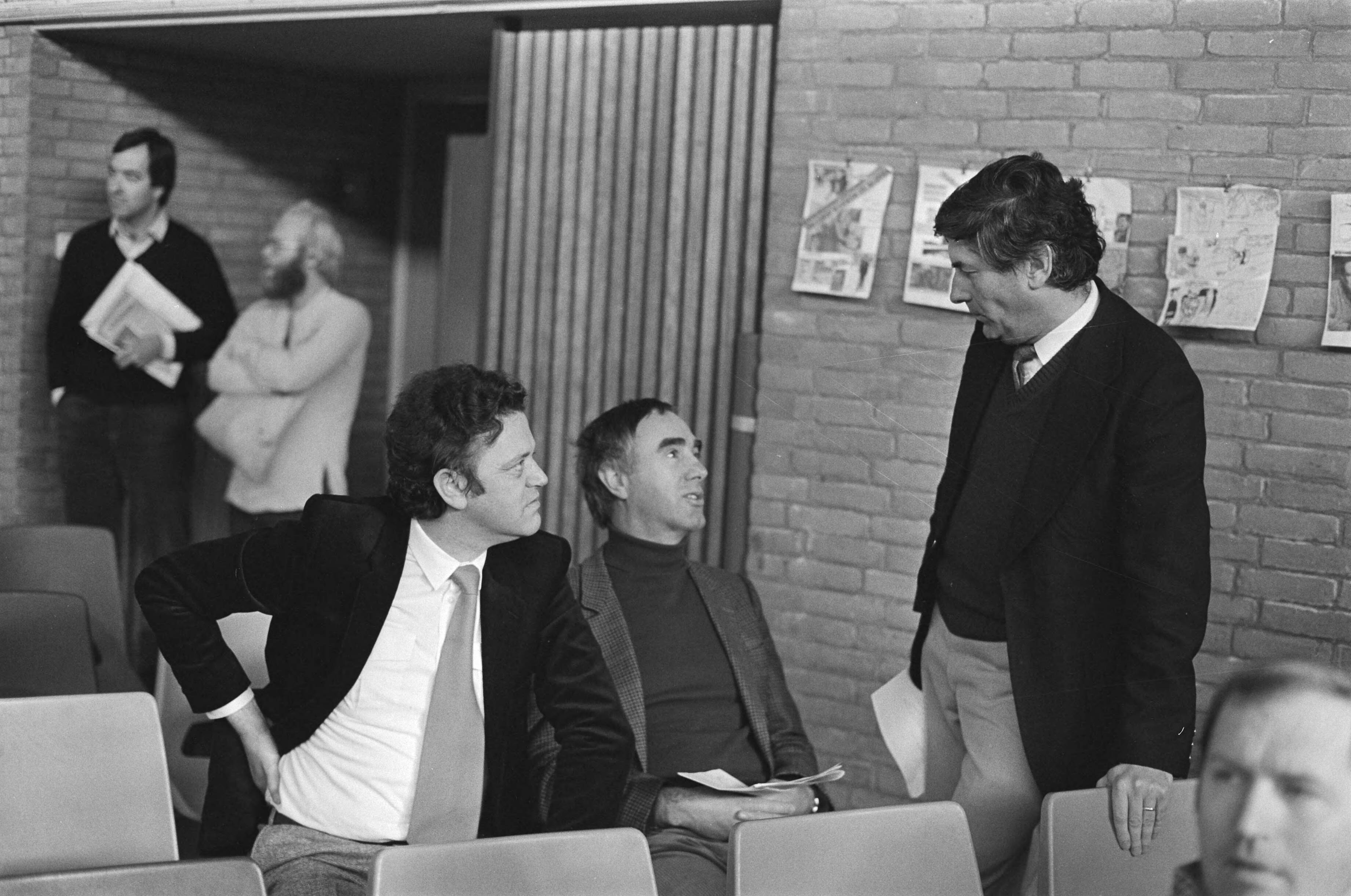 Fotocollectie Anefo — Congres "Niet bij brood alleen" door CDA-werkgroep Utrecht Borgman, De Boer en Lubbers — Foto: Bogaerts, Rob / Anefo. Licentie: Set B: Rechtenvrij / Publiek Domein. Bron: Nationaal Archief. http://hdl.handle.net/10648/aced236c-d0b4-102d-bcf8-003048976d84