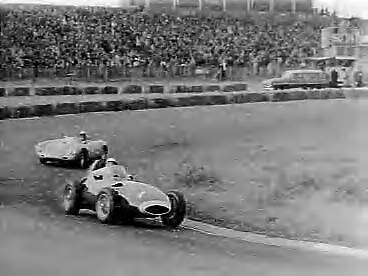 Fotocollectie Anefo — Grote prijs van Nederland [Grand Prix Formule 1] op het circuit van Zandvoort — Foto: Pot, Harry / Anefo. Licentie: Set B: Rechtenvrij / Publiek Domein. Bron: Nationaal Archief. http://hdl.handle.net/10648/a97cc8a4-d0b4-102d-bcf8-003048976d84