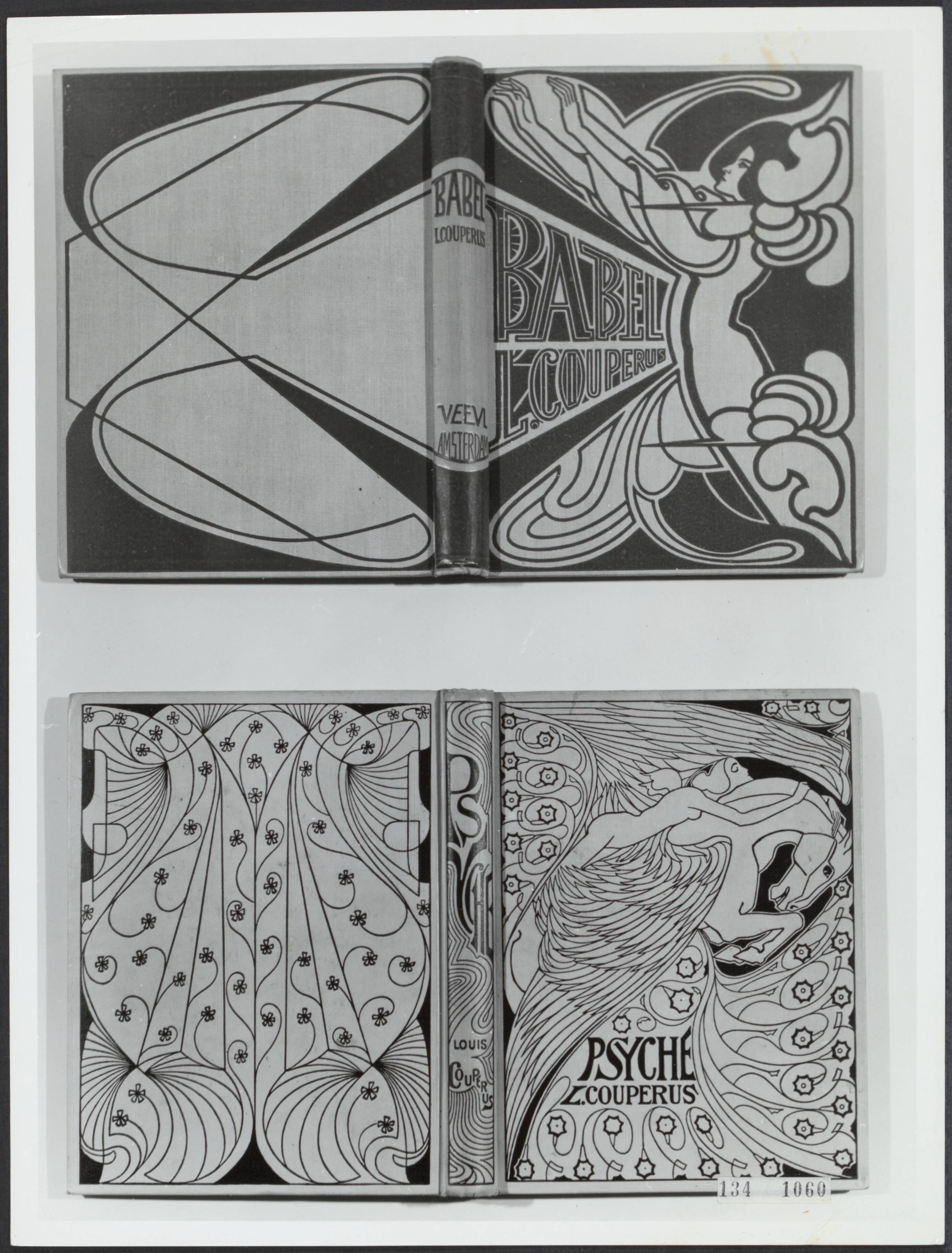 Fotocollectie Rijksvoorlichtingsdienst Eigen — Boekbanden (ontwerp Jan Toorop) van "Psyche" en "Babel" van Louis Couperus — Foto: Gemeentemuseum Den Haag. Licentie: Set B: Rechtenvrij / Publiek Domein. Bron: Nationaal Archief. http://hdl.handle.net/10648/af5e6f02-d0b4-102d-bcf8-003048976d84