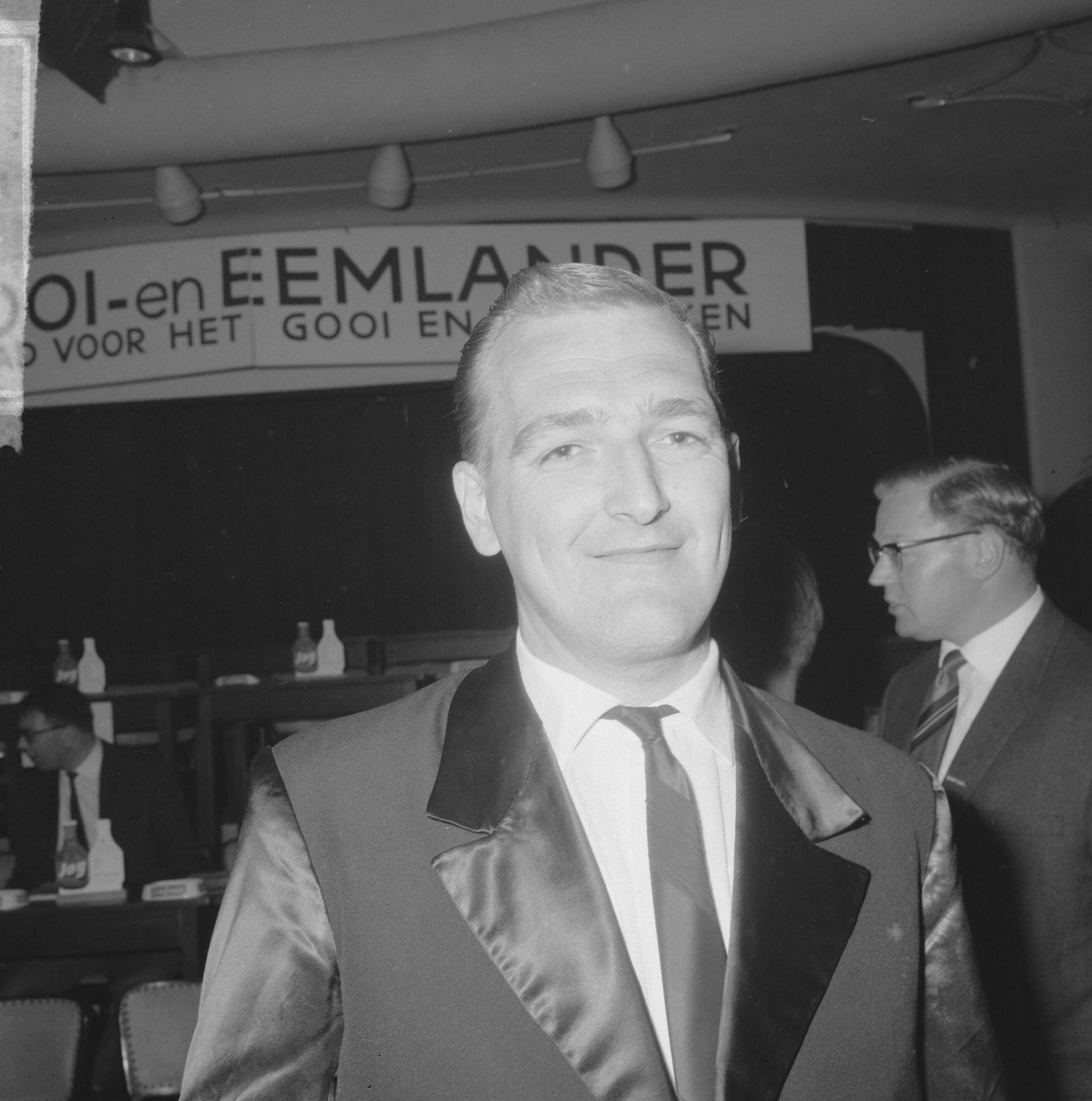 Fotocollectie Anefo — Wereldkampioenschappen driebanden te Hilversum, de Oostenrijker Johan Scherz — Foto: Nijs, Jac. de / Anefo. Licentie: Set B: Rechtenvrij / Publiek Domein. Bron: Nationaal Archief. http://hdl.handle.net/10648/aaa71f90-d0b4-102d-bcf8-003048976d84