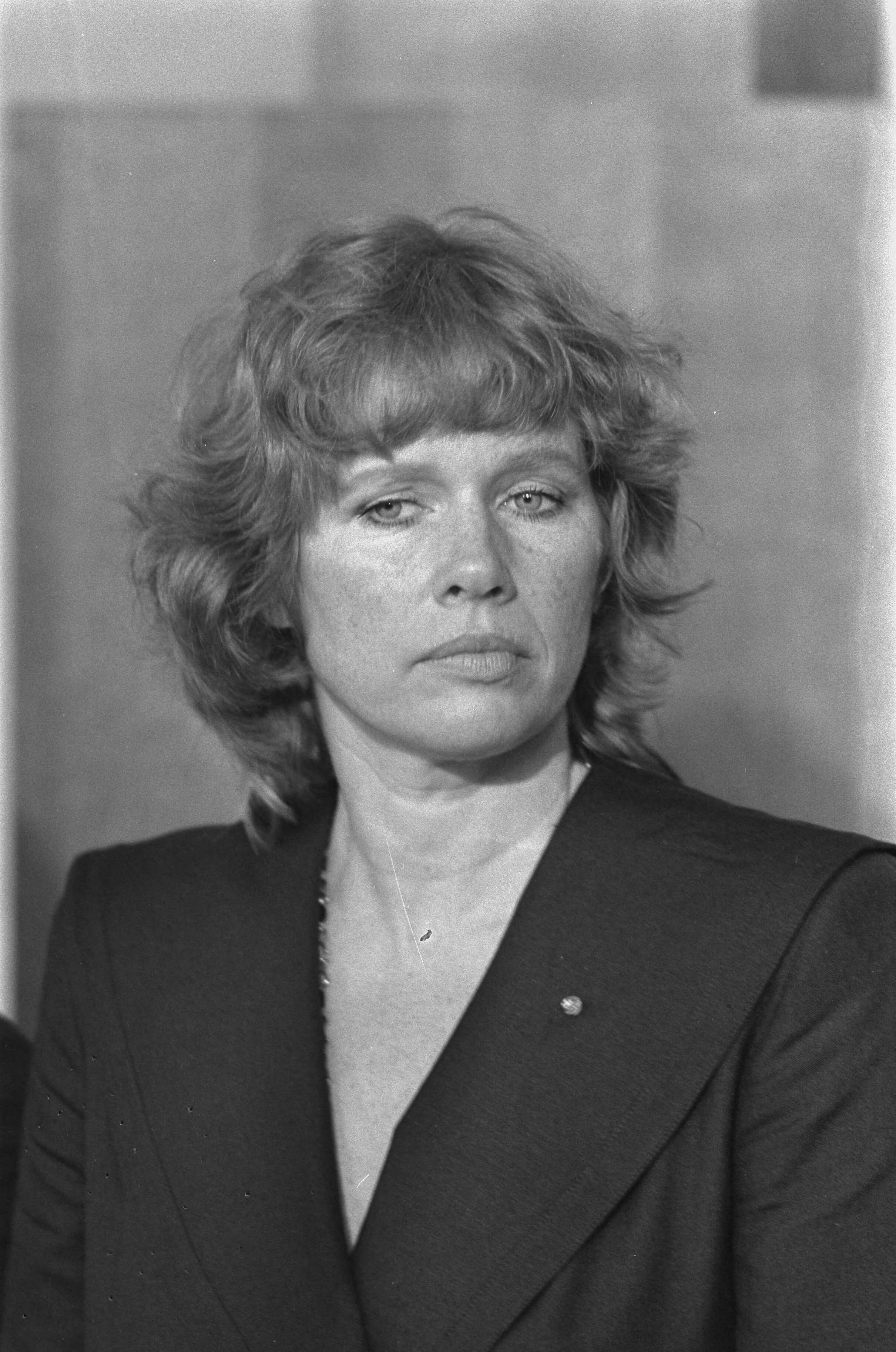 Fotocollectie Anefo — Prinses Juliana bij uitreiking Four Freedoms Awards in Middelburg; actrice Liv Ullman , koppen — Foto: Croes, Rob C. / Anefo. Licentie: Set B: Rechtenvrij / Publiek Domein. Bron: Nationaal Archief. http://hdl.handle.net/10648/ad3a7df6-d0b4-102d-bcf8-003048976d84