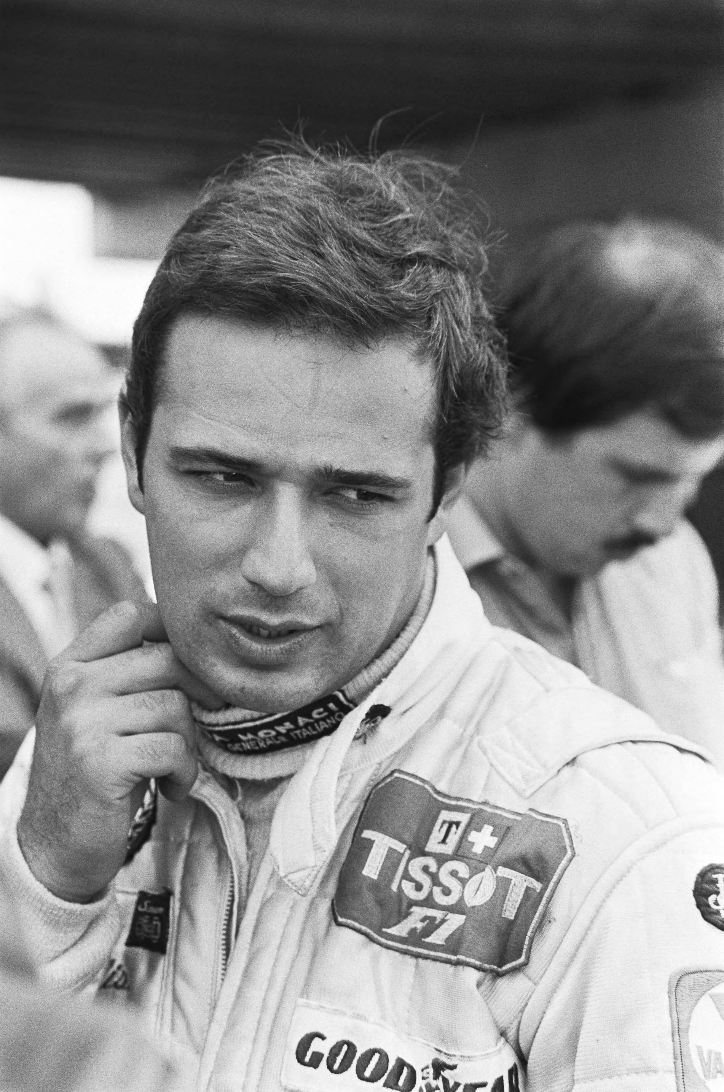 Fotocollectie Anefo — Grand Pris van Nederland te Zandvoort; koppen coureurs, Elio de Angelis — Foto: Dijk, Hans van / Anefo. Licentie: Set B: Rechtenvrij / Publiek Domein. Bron: Nationaal Archief. http://hdl.handle.net/10648/ad1ac22c-d0b4-102d-bcf8-003048976d84