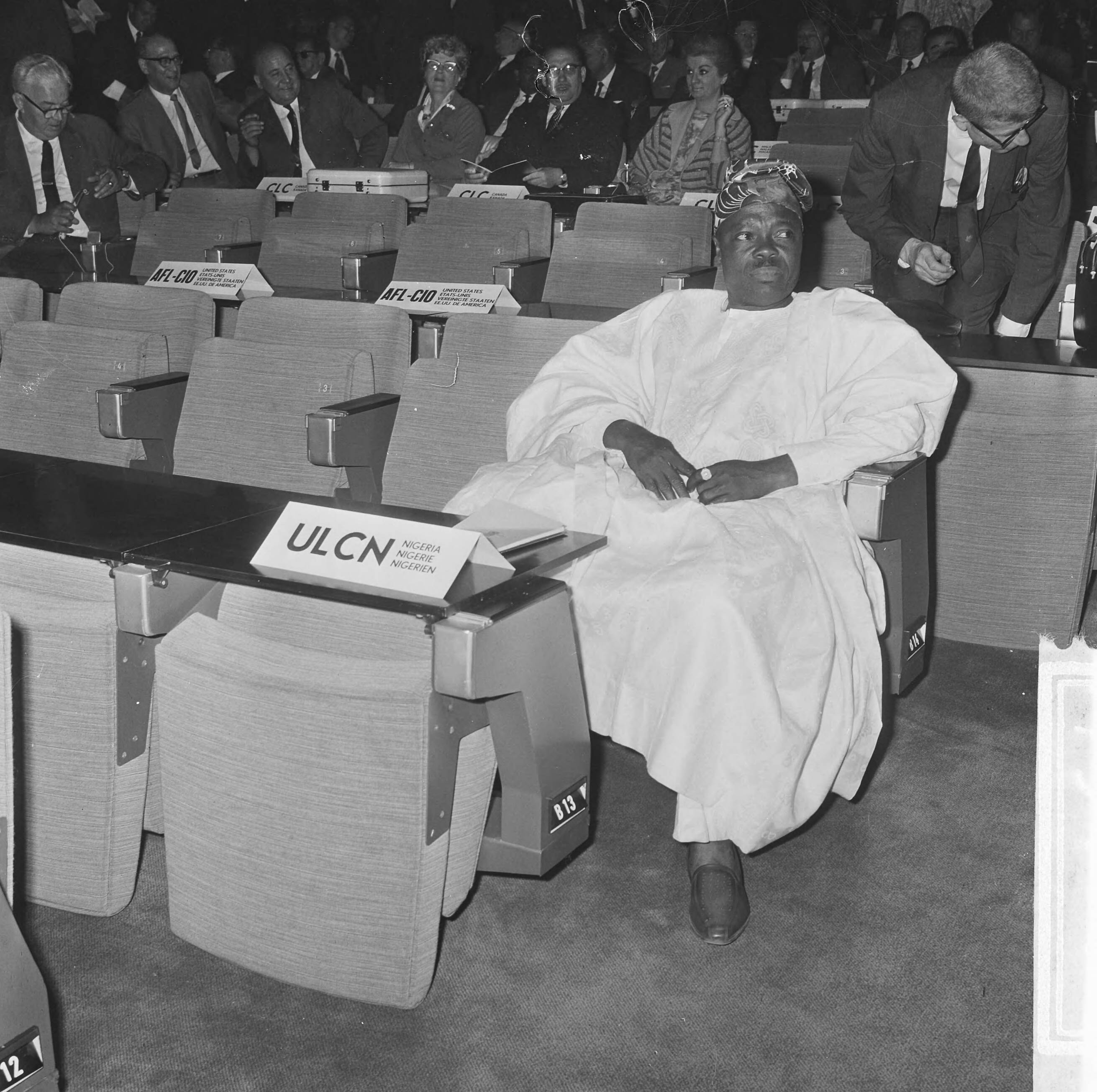 Fotocollectie Anefo — Wereldcongres van het I.V.V.V in de RAI te Amsterdam, de Nigeriaanse afgevaardigde H.P. Adebola (ULCN) — Foto: Koch, Eric / Anefo. Licentie: Set B: Rechtenvrij / Publiek Domein. Bron: Nationaal Archief. http://hdl.handle.net/10648/aab2aea0-d0b4-102d-bcf8-003048976d84