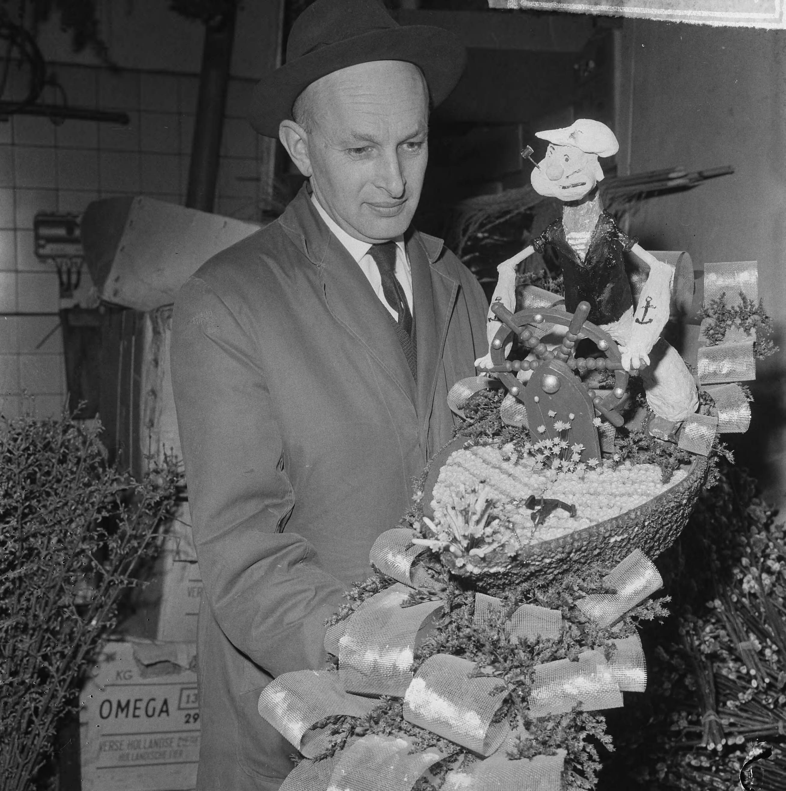Fotocollectie Anefo — Minicorso van de heer Gooijer uit Aalsmeer op het Linnaeus — Foto: Nijs, Jac. de / Anefo. Licentie: Set B: Rechtenvrij / Publiek Domein. Bron: Nationaal Archief. http://hdl.handle.net/10648/aa95521a-d0b4-102d-bcf8-003048976d84
