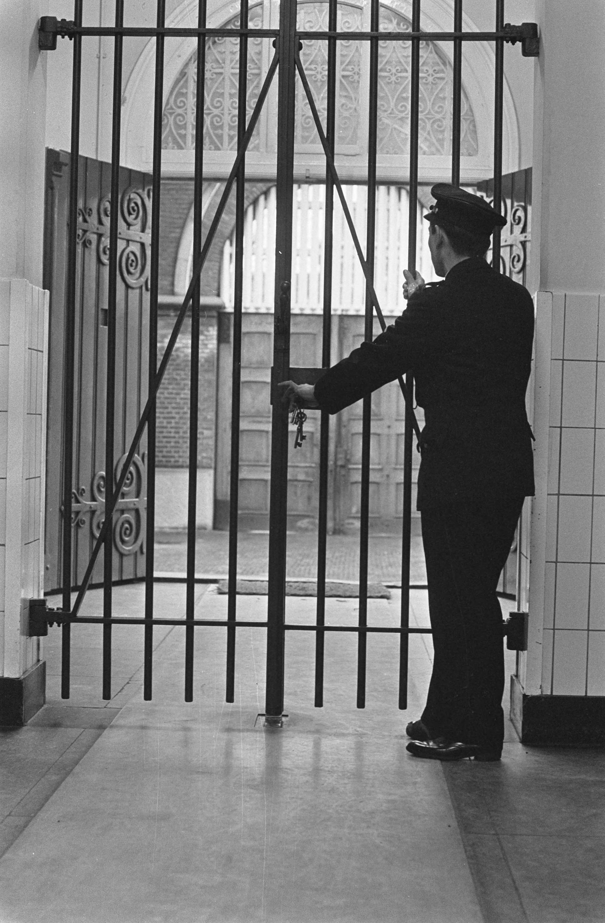 Fotocollectie Anefo — Gevangenis te Breda, in en exterieurs — Foto: Nijs, Jac. de / Anefo. Licentie: Set B: Rechtenvrij / Publiek Domein. Bron: Nationaal Archief. http://hdl.handle.net/10648/ab0fbe38-d0b4-102d-bcf8-003048976d84