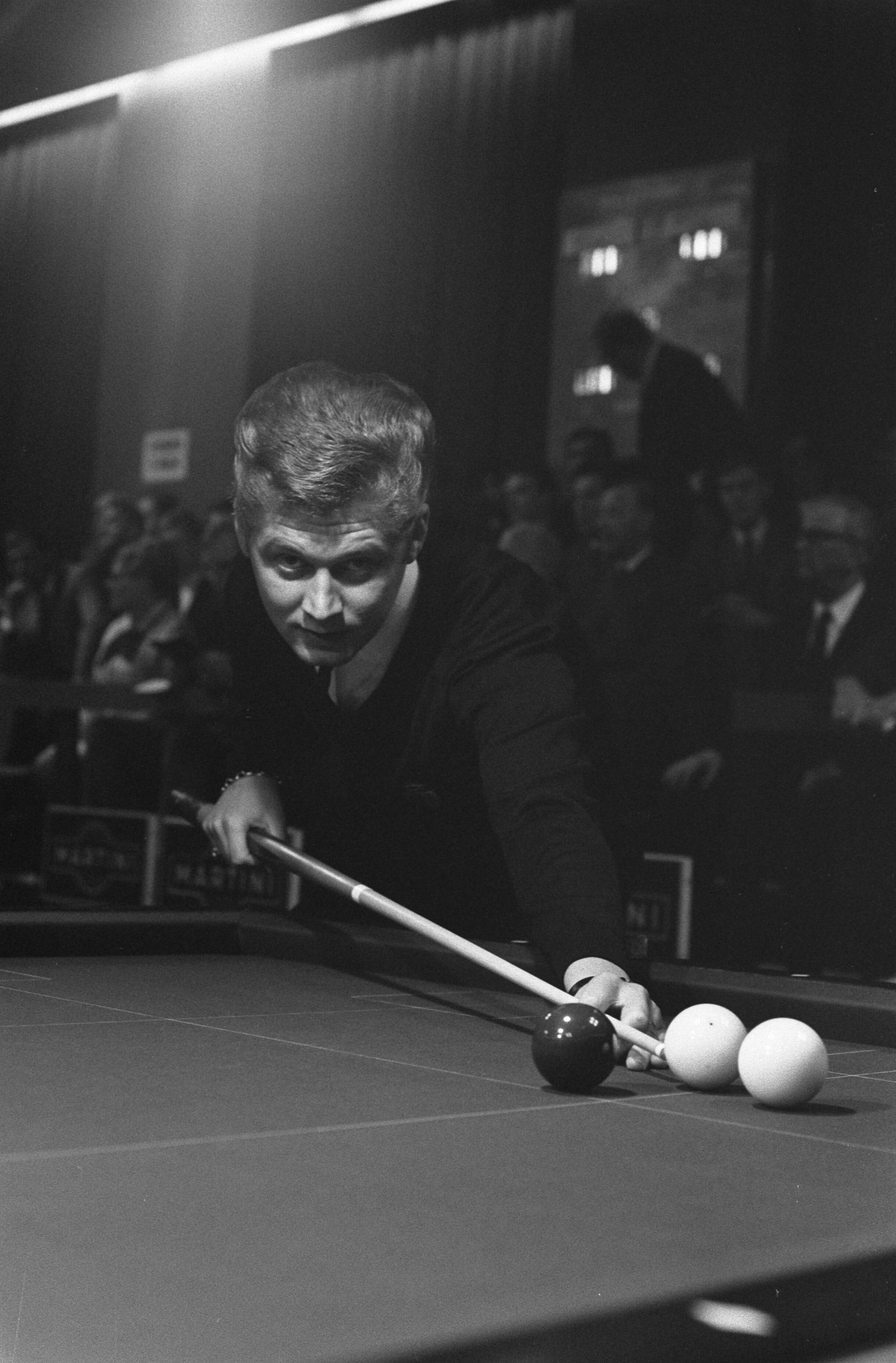 Fotocollectie Anefo — Wereldkampioenschap Ankerkader 47/2 biljarten in Groningen Henk Scholten , aktie — Foto: Verhoeff, Bert / Anefo. Licentie: Set B: Rechtenvrij / Publiek Domein. Bron: Nationaal Archief. http://hdl.handle.net/10648/ab6c6944-d0b4-102d-bcf8-003048976d84