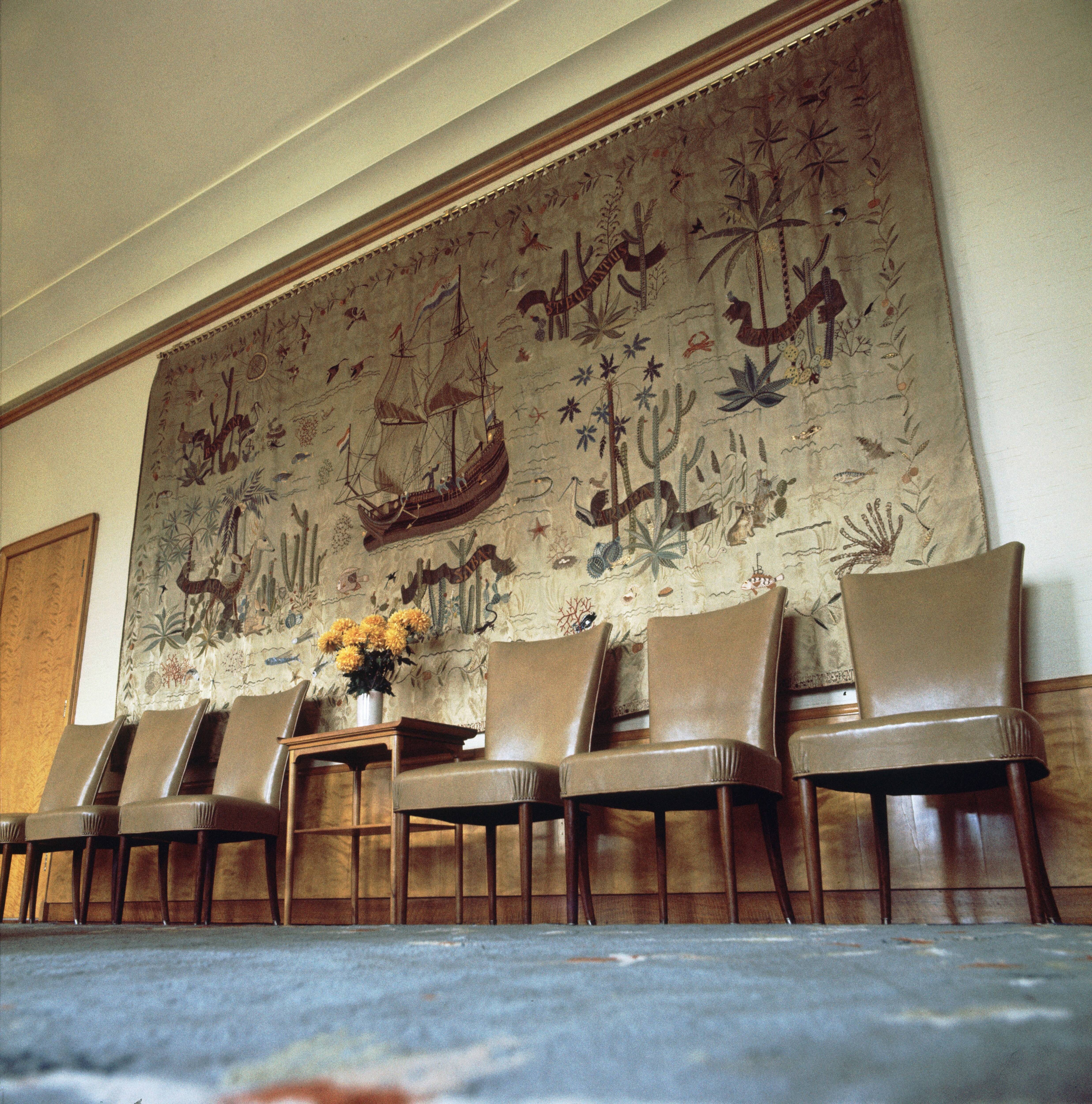 Paleis Soestdijk — Interieur — Foto: Onbekend / RVD. Licentie: Set B: Rechtenvrij / Publiek Domein. Bron: Nationaal Archief. http://hdl.handle.net/10648/afa8338a-d0b4-102d-bcf8-003048976d84
