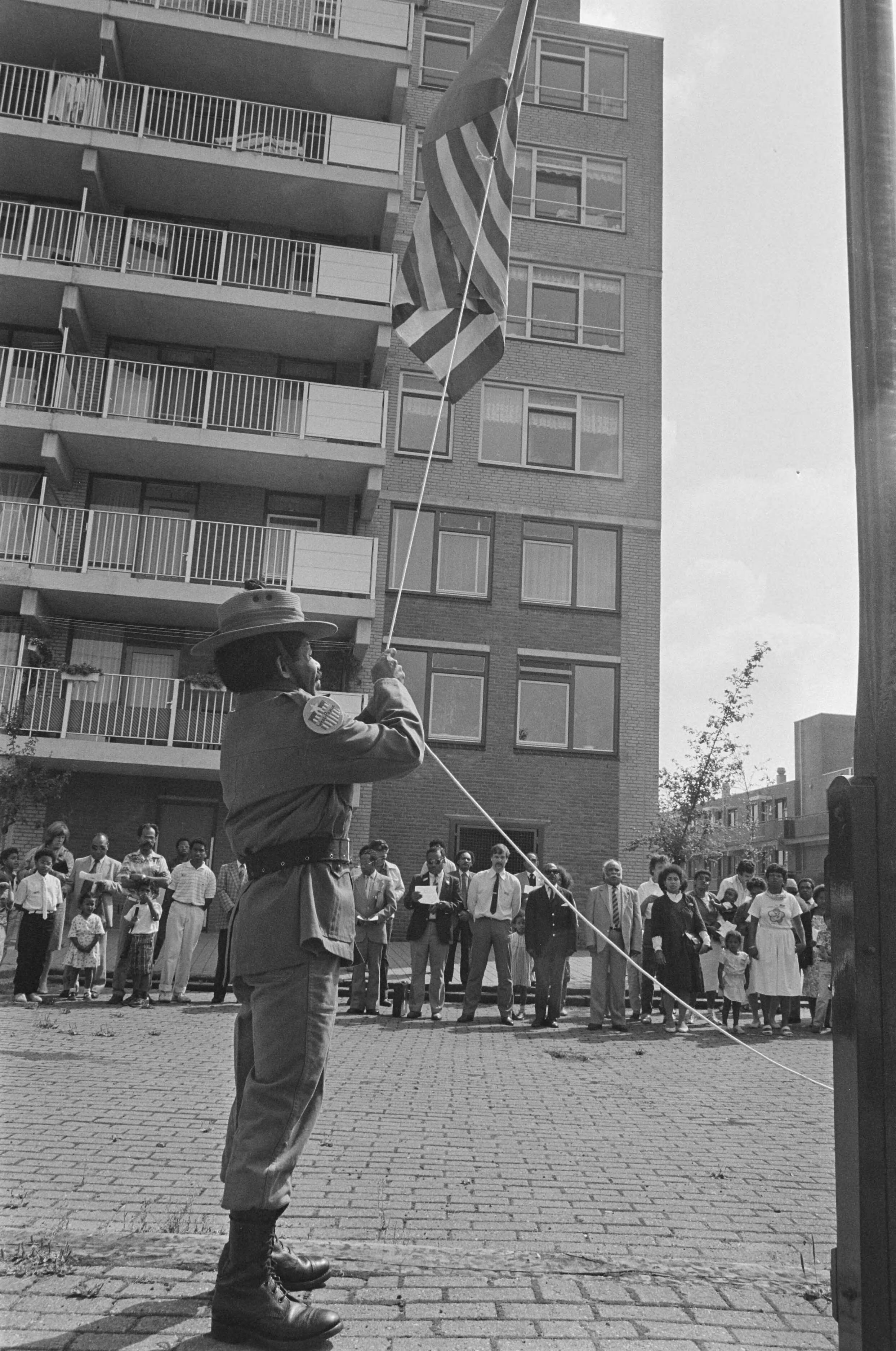 Fotocollectie Anefo — Papua-vluchtelingenvereniging herdenkt oprichting 25 jaar geleden (Nieuwegein) — Foto: Croes, Rob C. / Anefo. Licentie: Set B: Rechtenvrij / Publiek Domein. Bron: Nationaal Archief. http://hdl.handle.net/10648/ad496546-d0b4-102d-bcf8-003048976d84