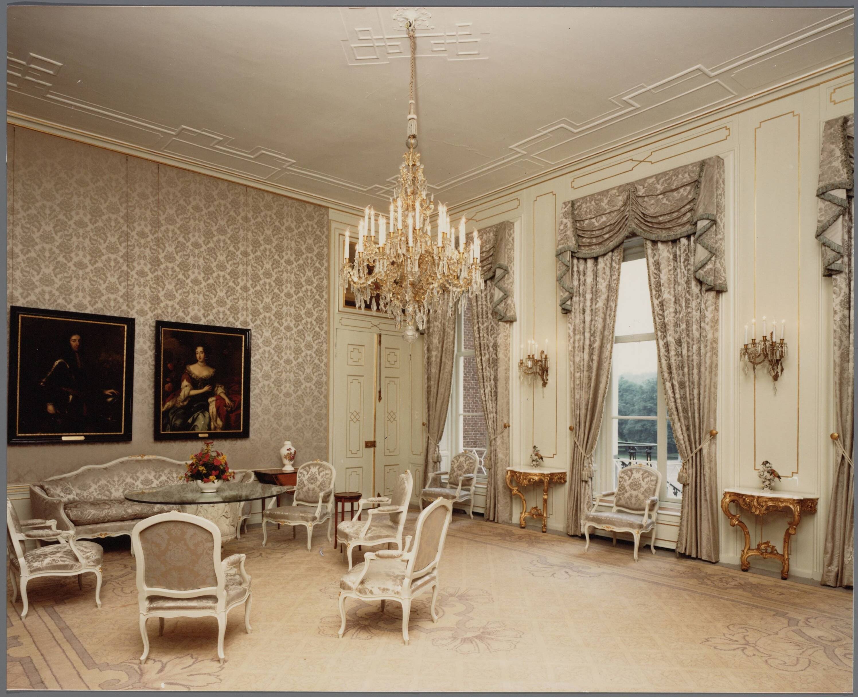 Paleis Huis ten Bosch te Den Haag — Interieur — Foto: Hofmeester, Bart / RVD. Licentie: Set B: Rechtenvrij / Publiek Domein. Bron: Nationaal Archief. http://hdl.handle.net/10648/afa89b2c-d0b4-102d-bcf8-003048976d84