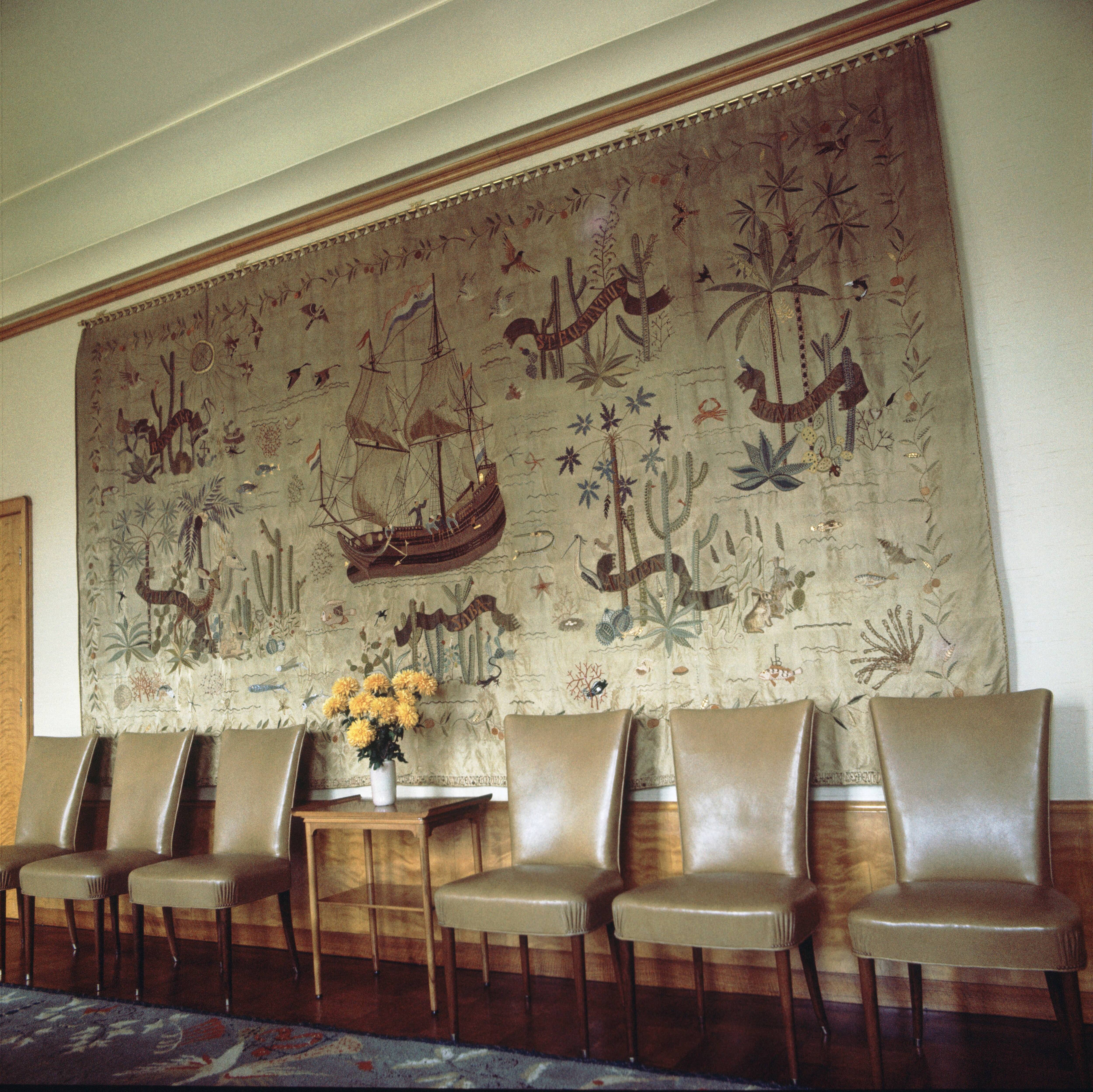 Paleis Soestdijk — Interieur — Foto: Onbekend / RVD. Licentie: Set B: Rechtenvrij / Publiek Domein. Bron: Nationaal Archief. http://hdl.handle.net/10648/afa832b8-d0b4-102d-bcf8-003048976d84